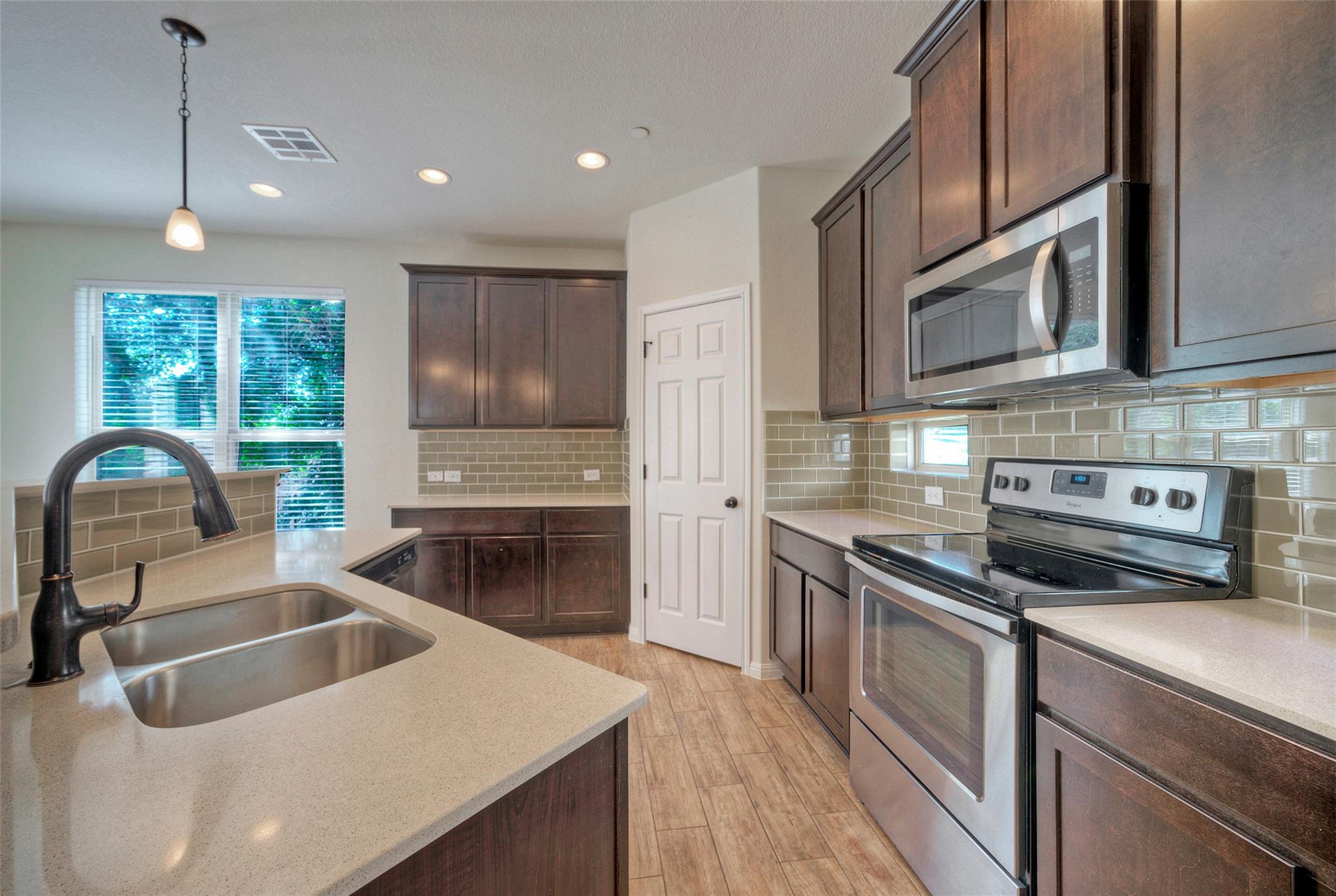 3240 E Whitestone Blvd # 47, Cedar Park, TX 78613