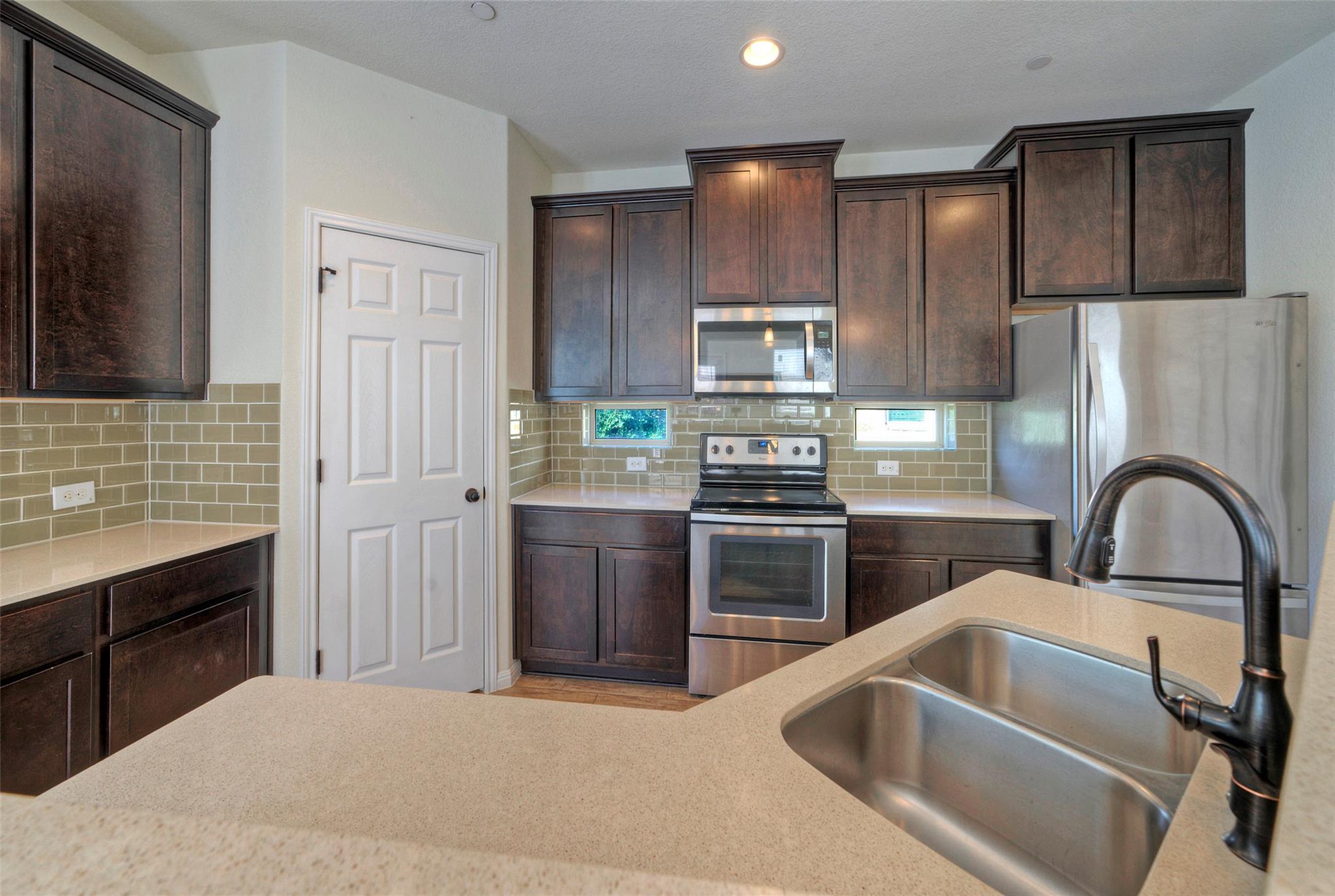 3240 E Whitestone Blvd # 47, Cedar Park, TX 78613