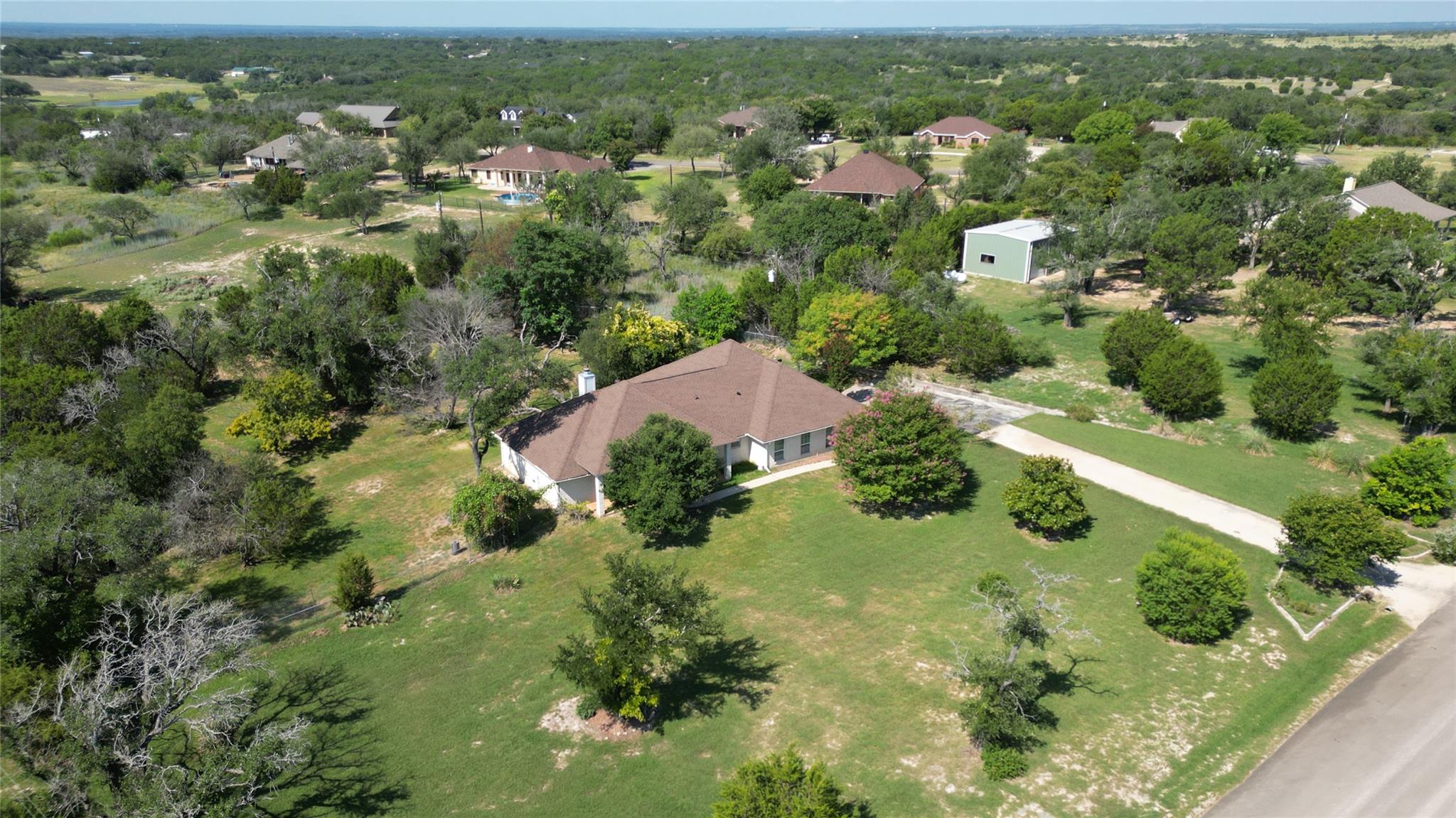 602 Antelope Ln, Lampasas, TX 76550