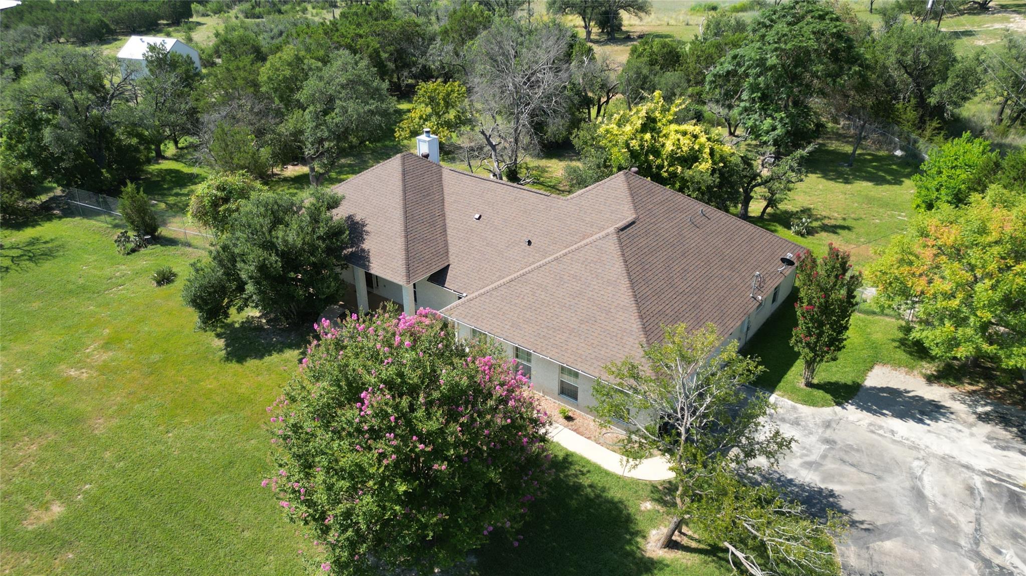 602 Antelope Ln, Lampasas, TX 76550