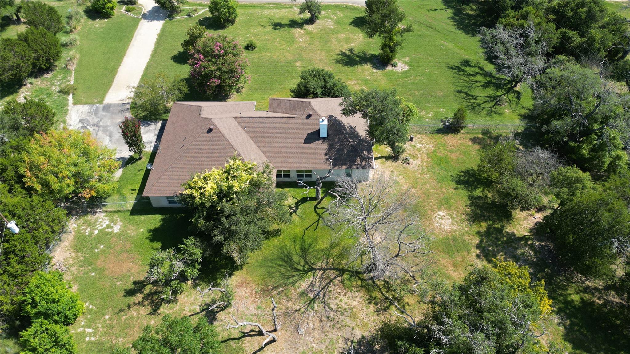 602 Antelope Ln, Lampasas, TX 76550