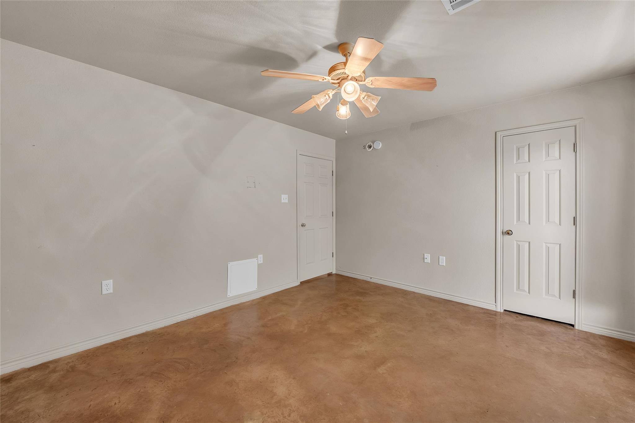 602 Antelope Ln, Lampasas, TX 76550