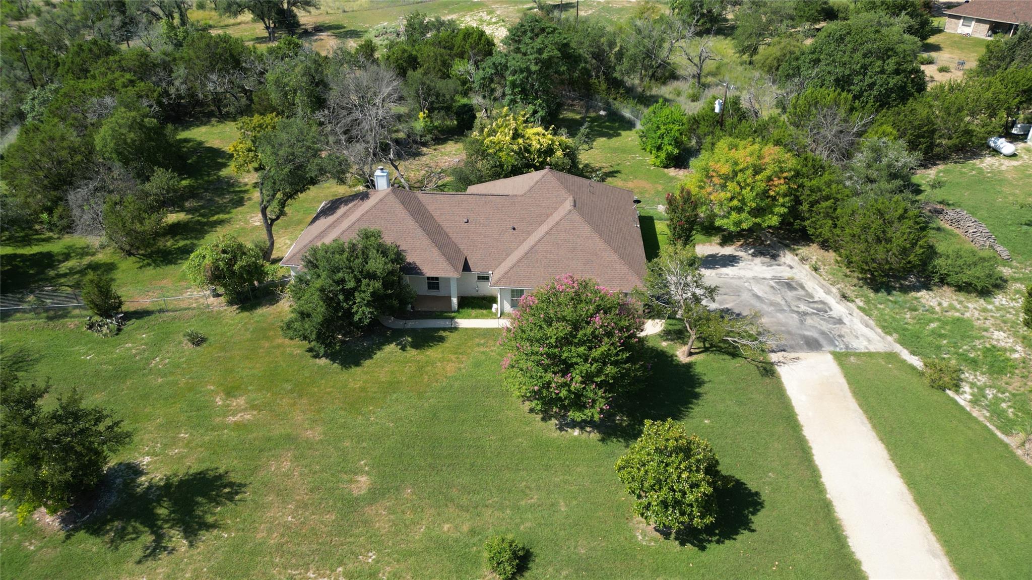 602 Antelope Ln, Lampasas, TX 76550