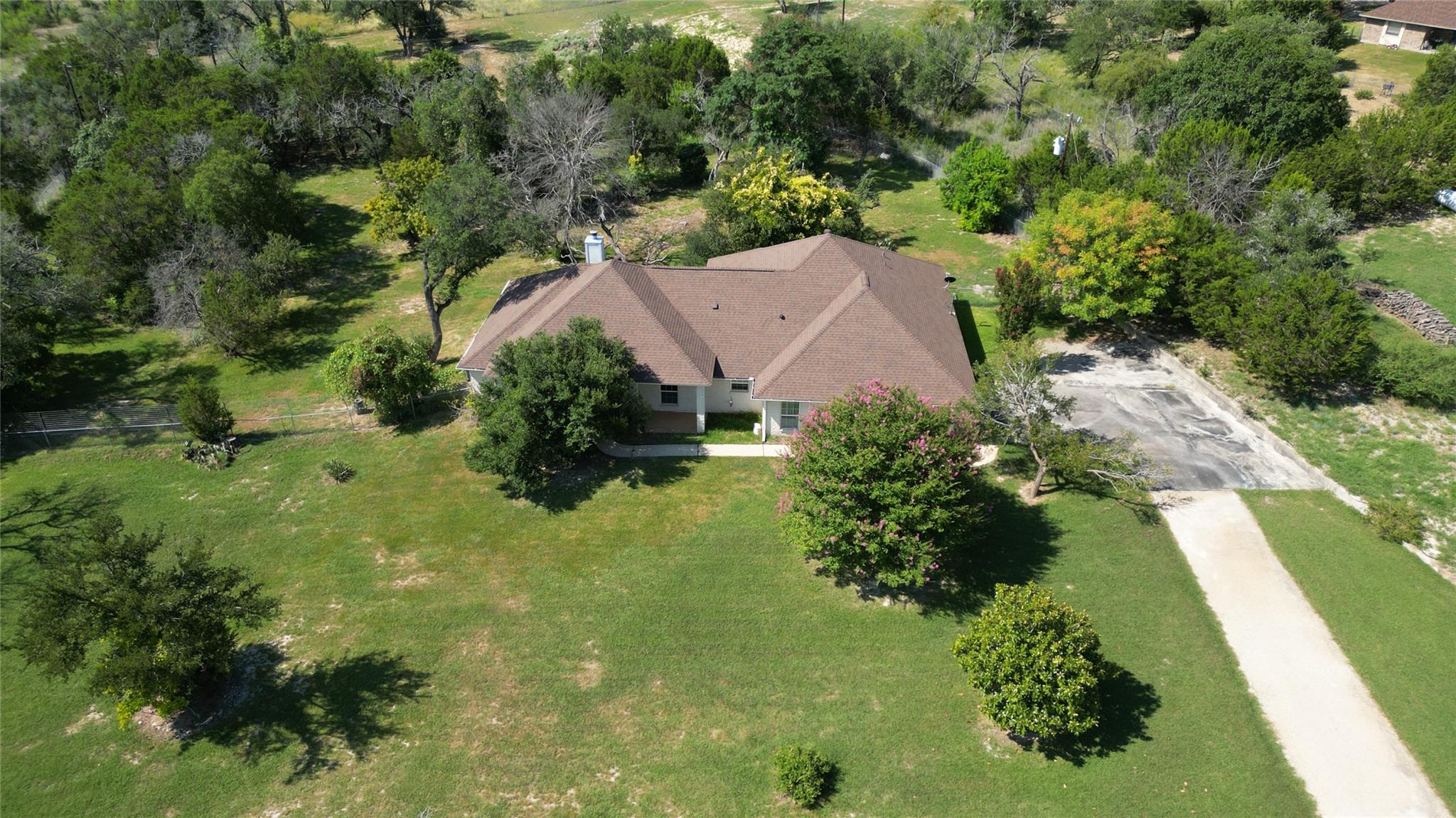 602 Antelope Ln, Lampasas, TX 76550