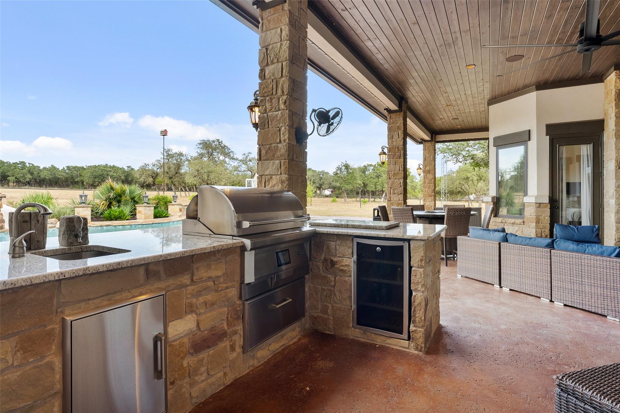 2700 County Road 282 Rd, Leander, TX 78641