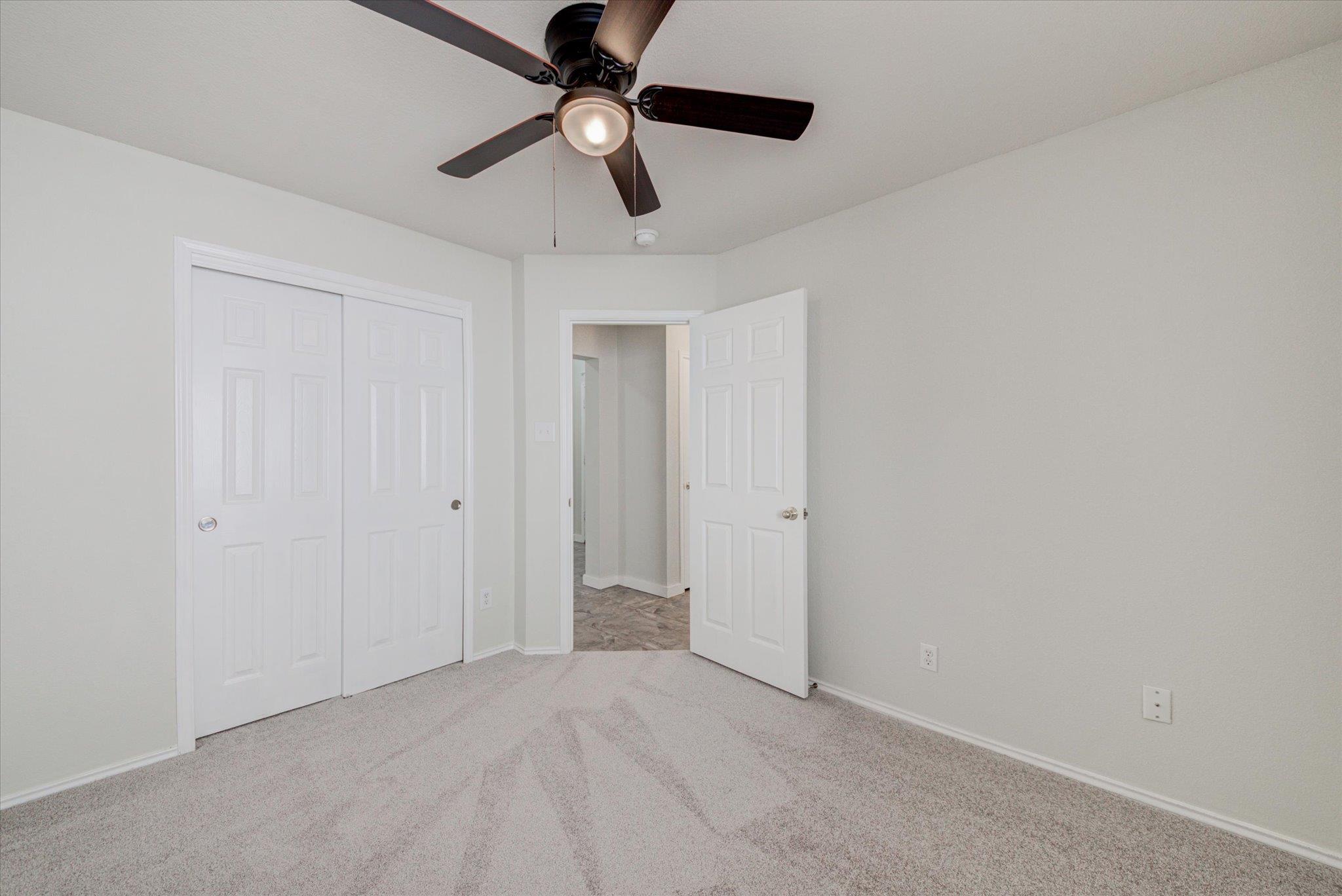 2702 Greenlee Dr, Leander, TX 78641