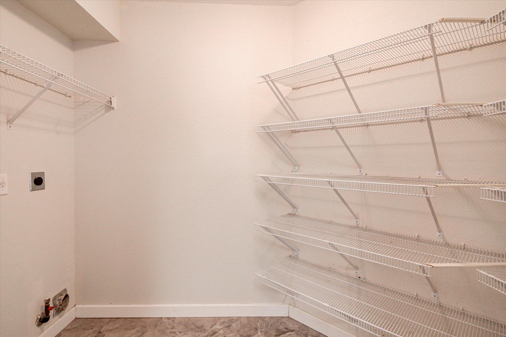 2702 Greenlee Dr, Leander, TX 78641