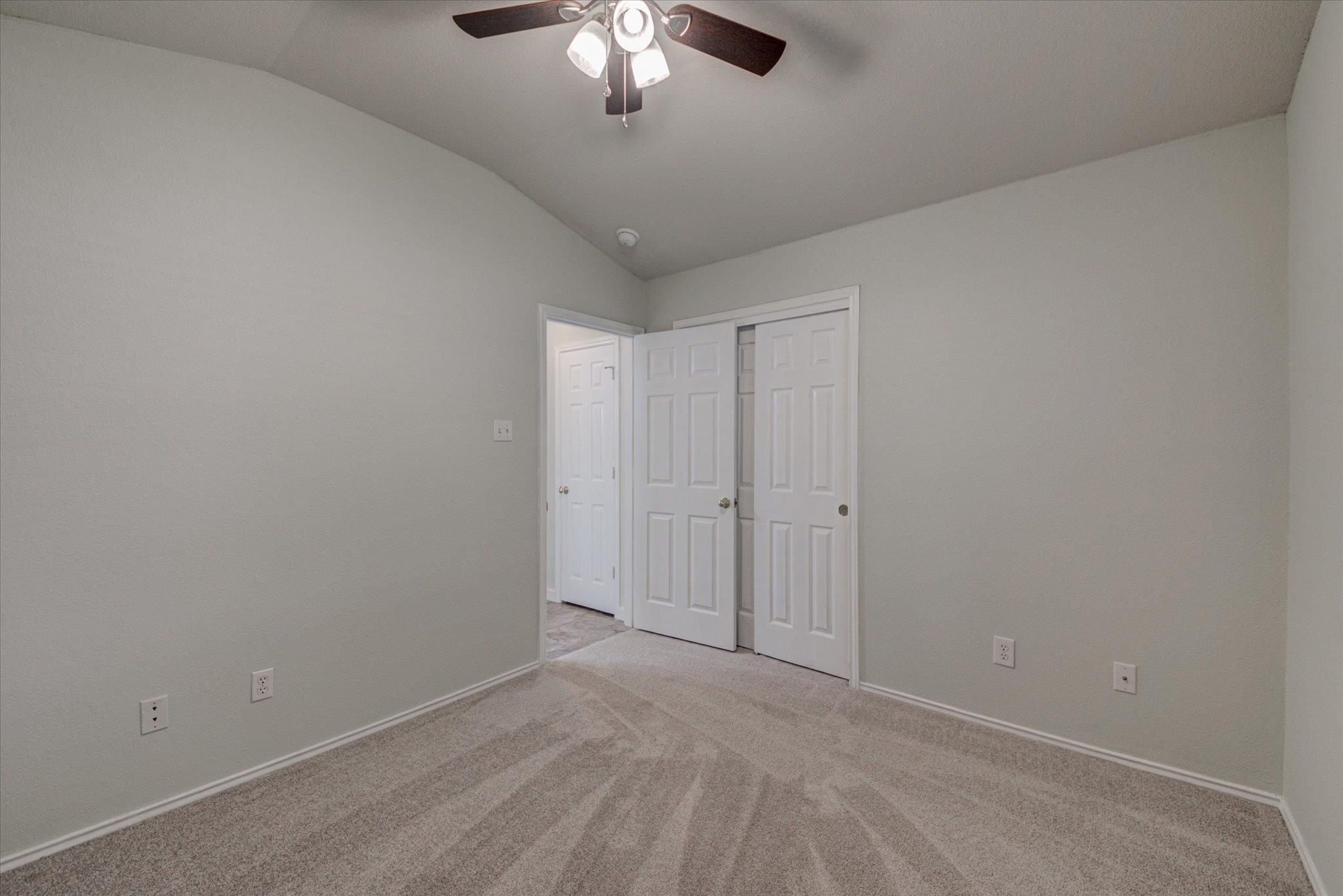 2702 Greenlee Dr, Leander, TX 78641