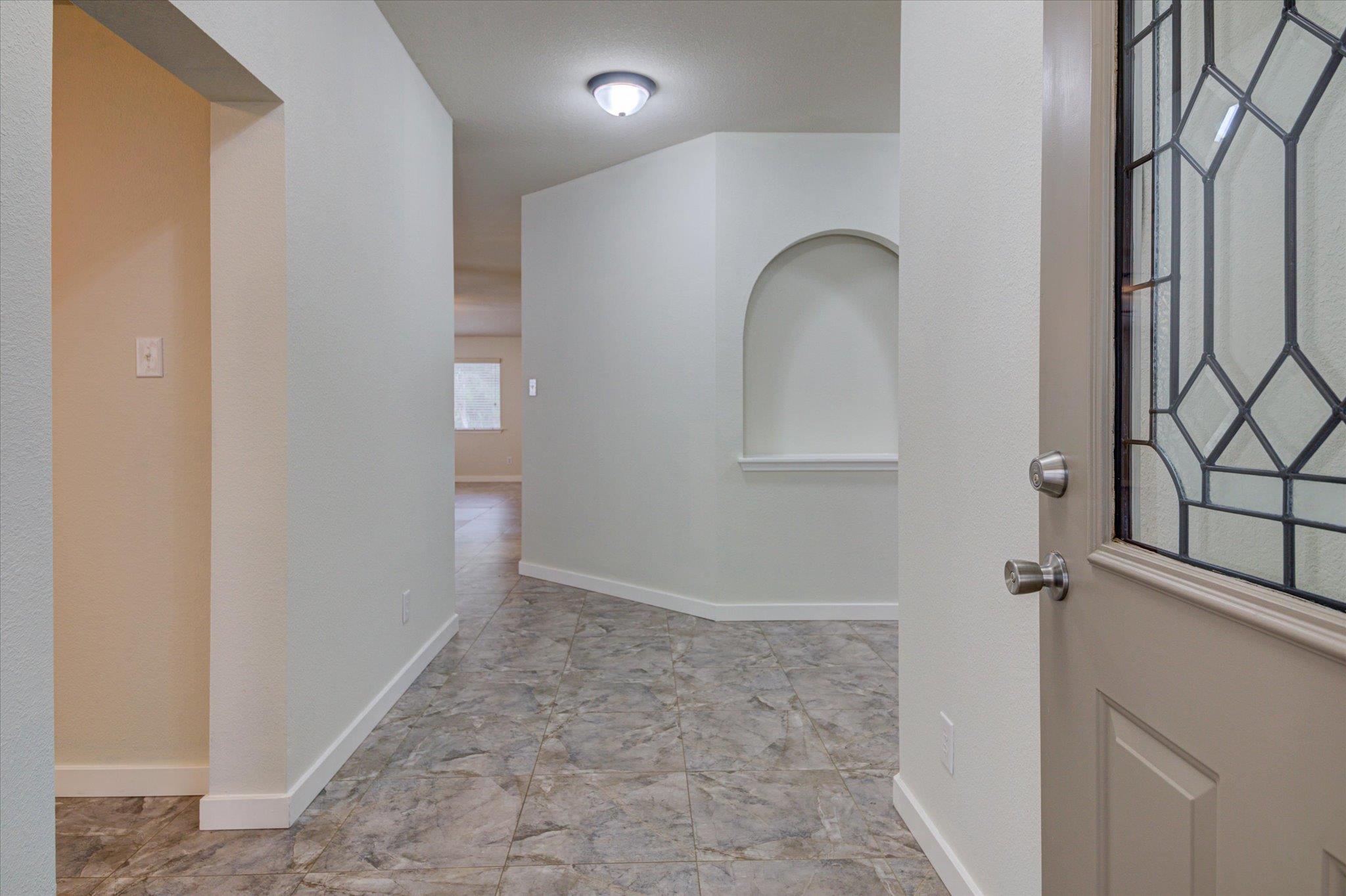 2702 Greenlee Dr, Leander, TX 78641