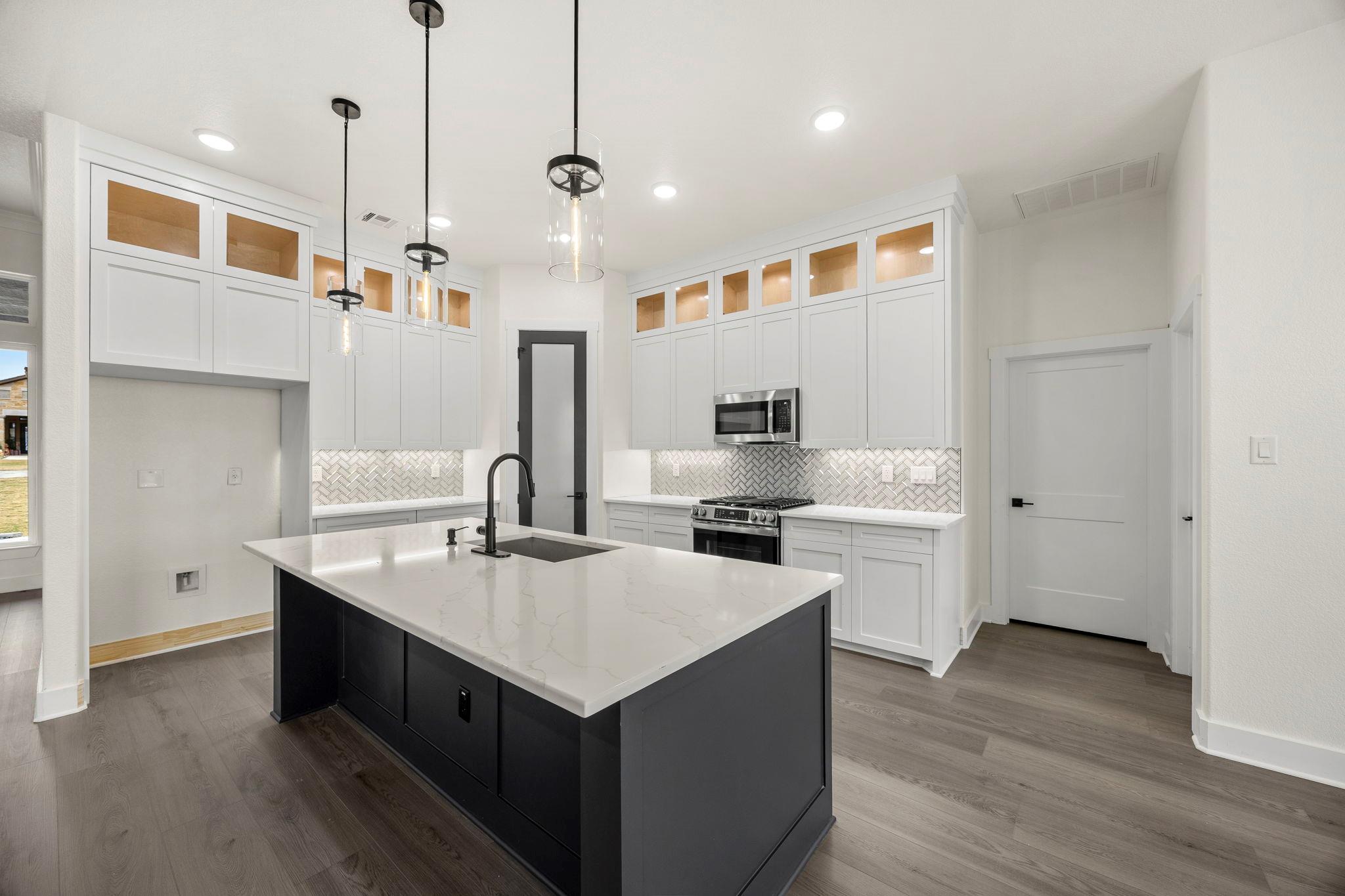 1126 Northcross Dr, Salado, TX 76571