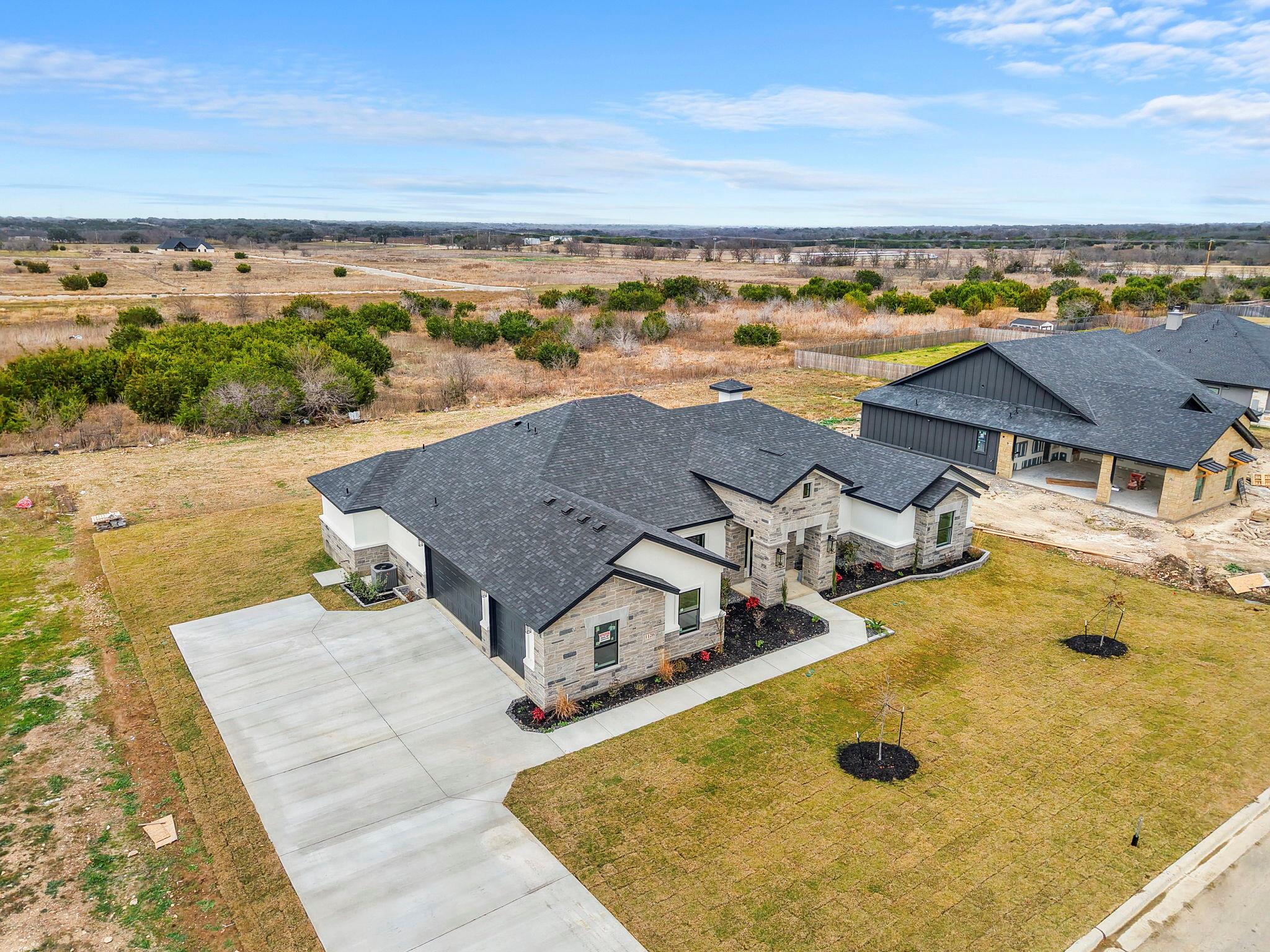 1126 Northcross Dr, Salado, TX 76571