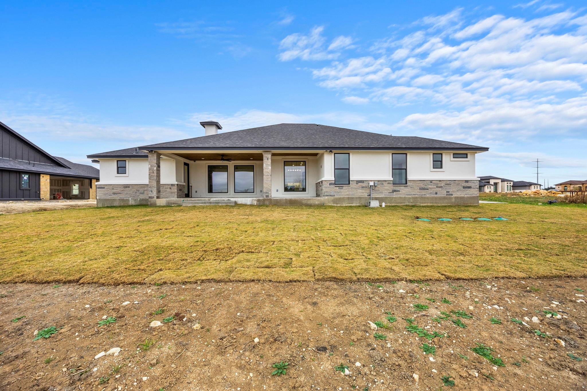 1126 Northcross Dr, Salado, TX 76571