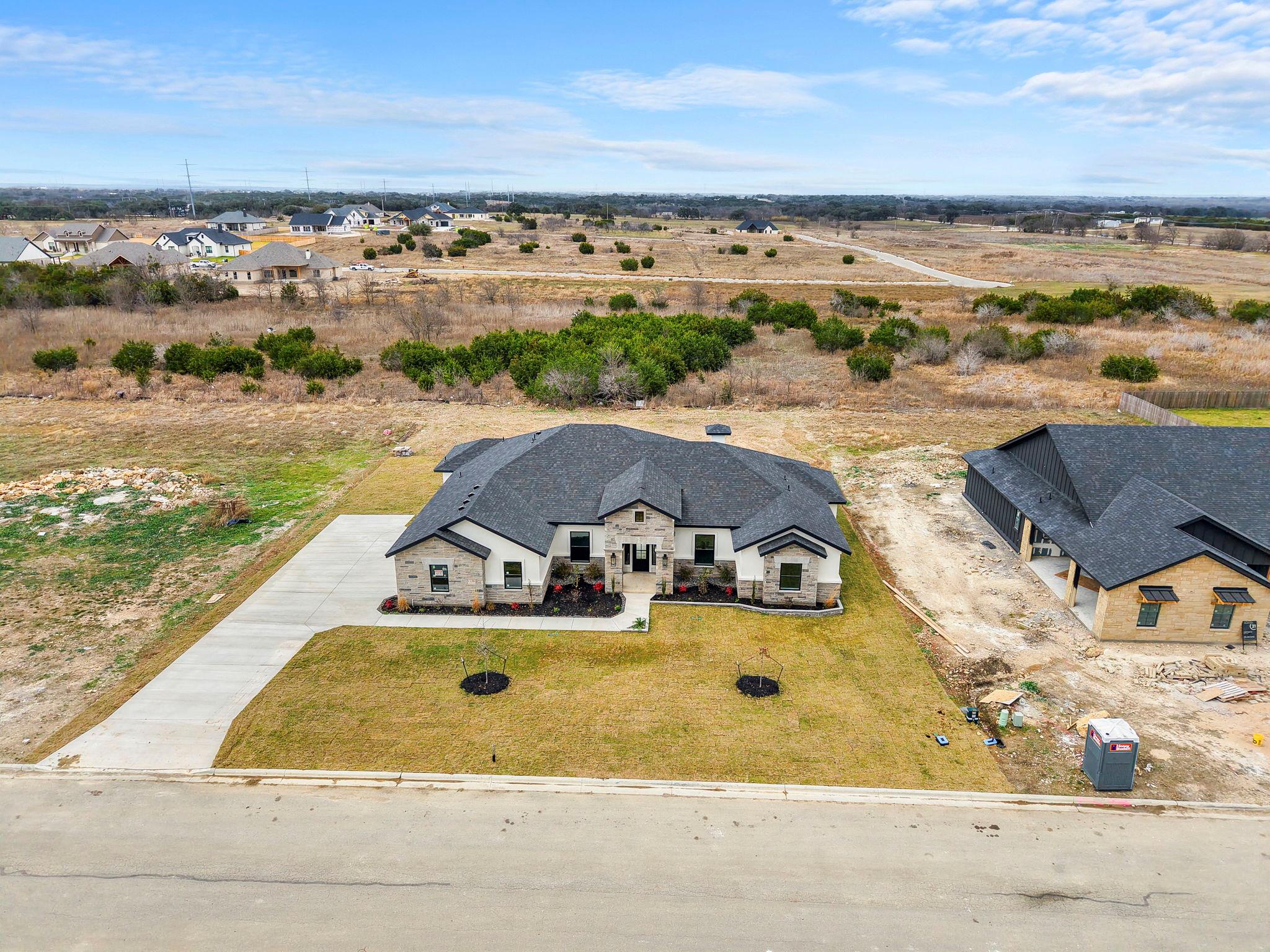 1126 Northcross Dr, Salado, TX 76571