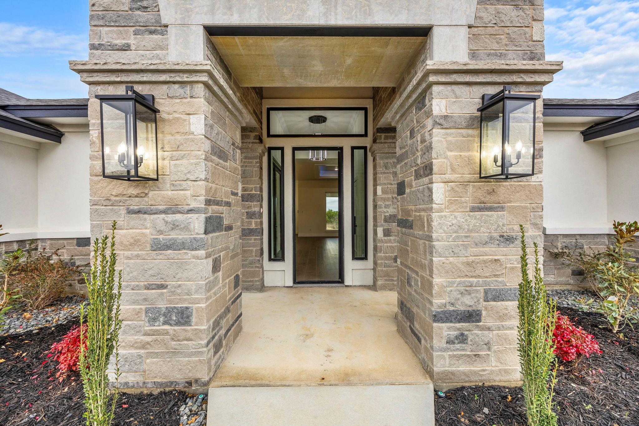 1126 Northcross Dr, Salado, TX 76571