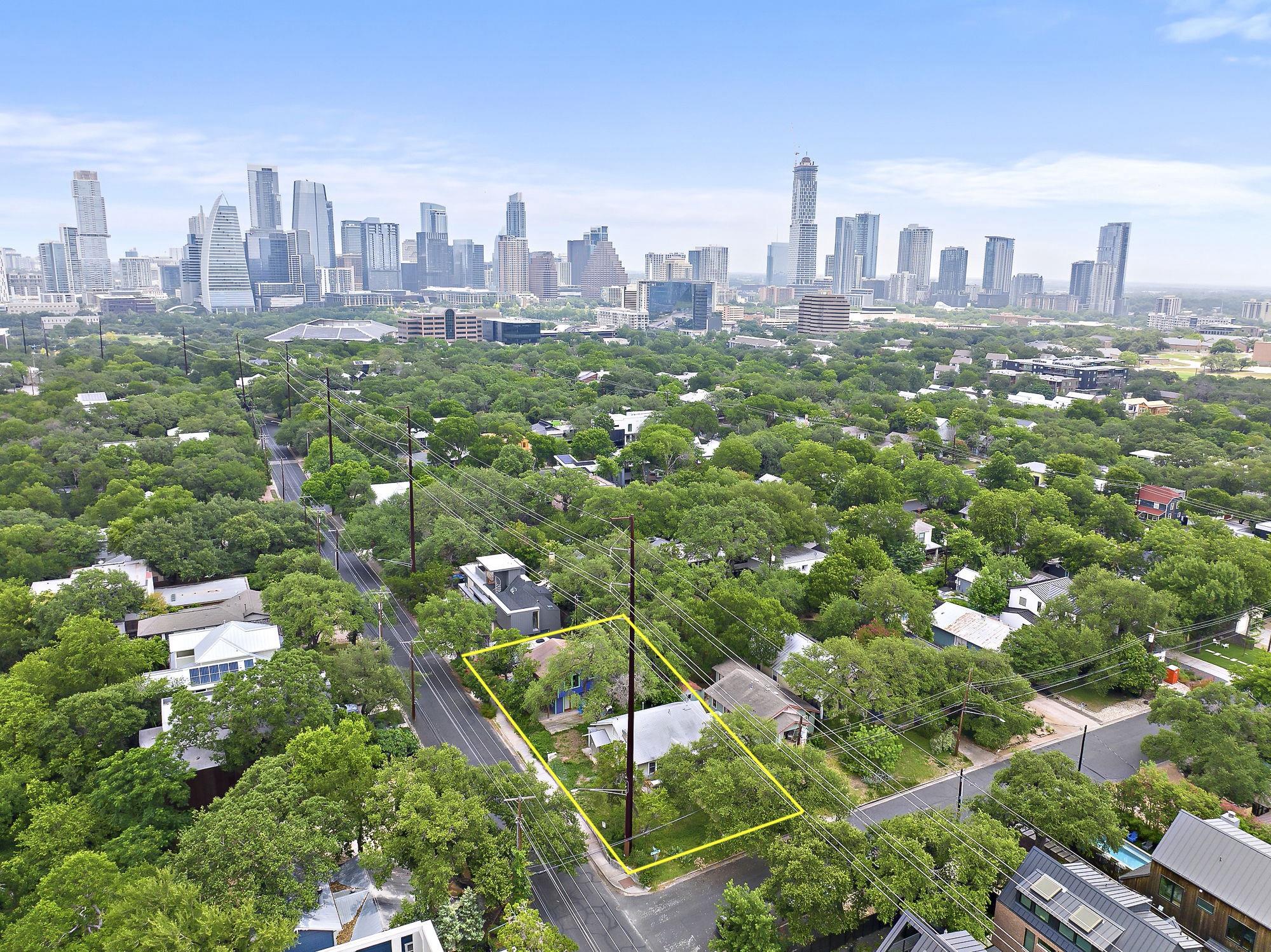 914 James St, Austin, TX 78704