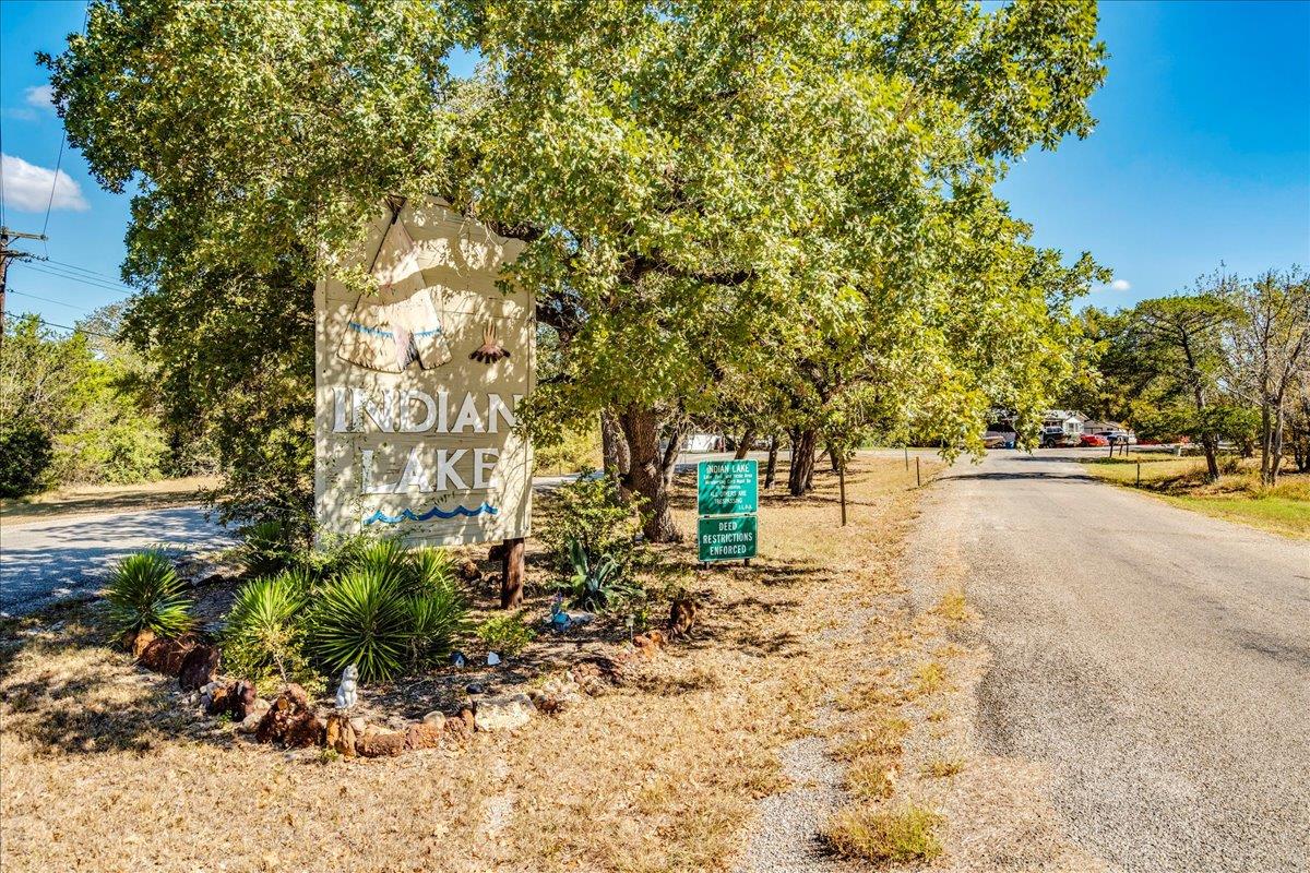 106 Wampum, Smithville, TX 78957