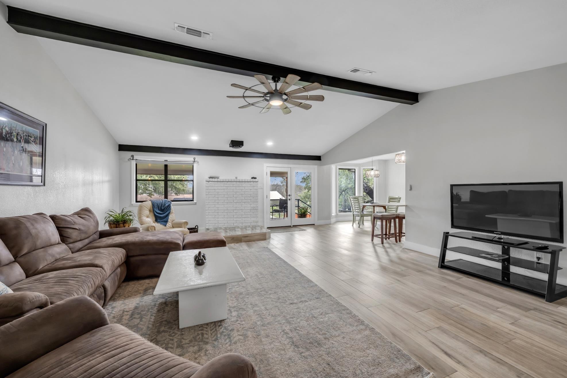 112 County Road 139B, Burnet, TX 78611