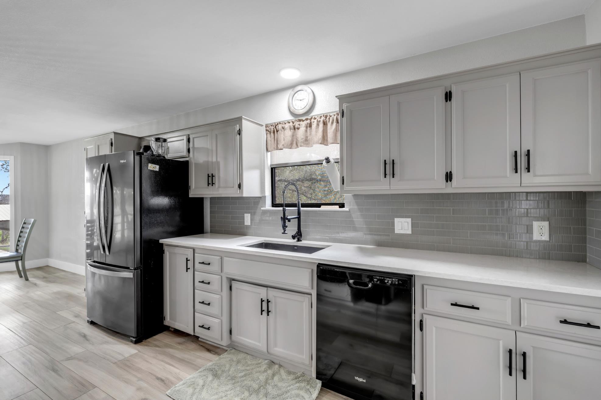 112 County Road 139B, Burnet, TX 78611