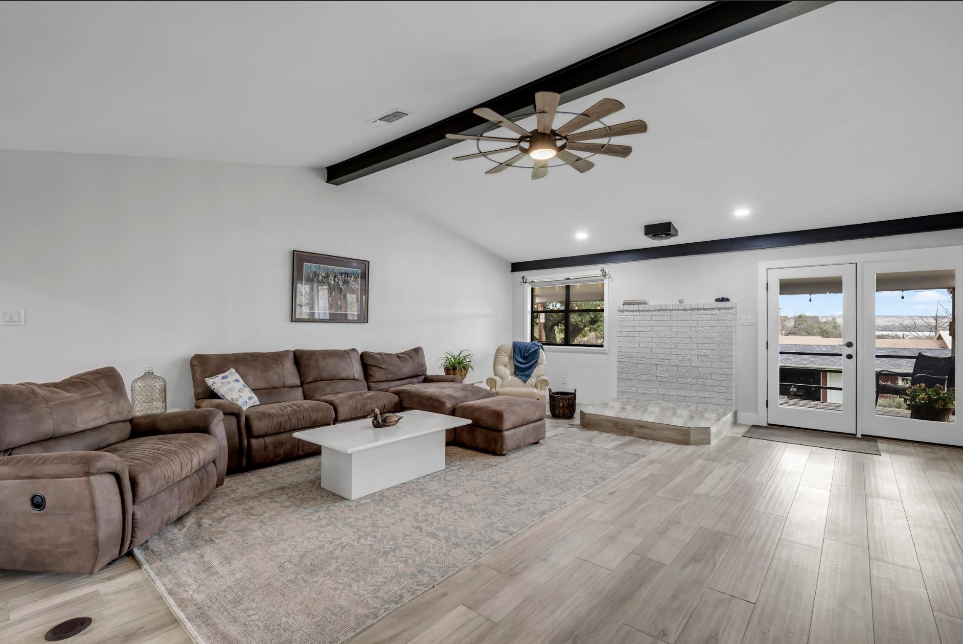 112 County Road 139B, Burnet, TX 78611