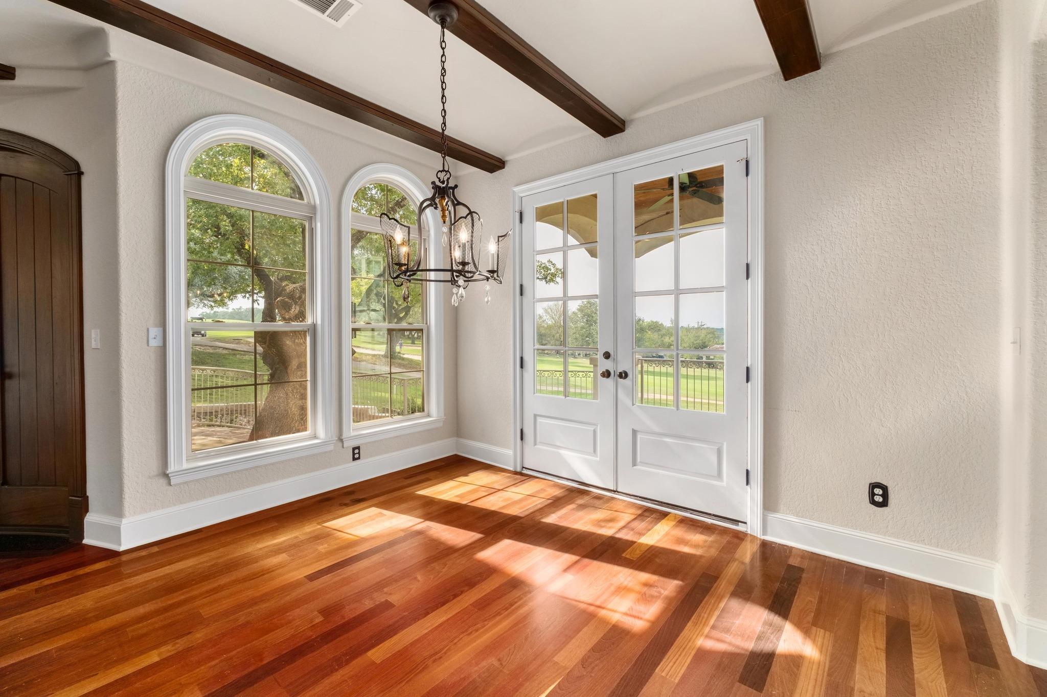 409 Hazeltine Dr, Lakeway, TX 78734