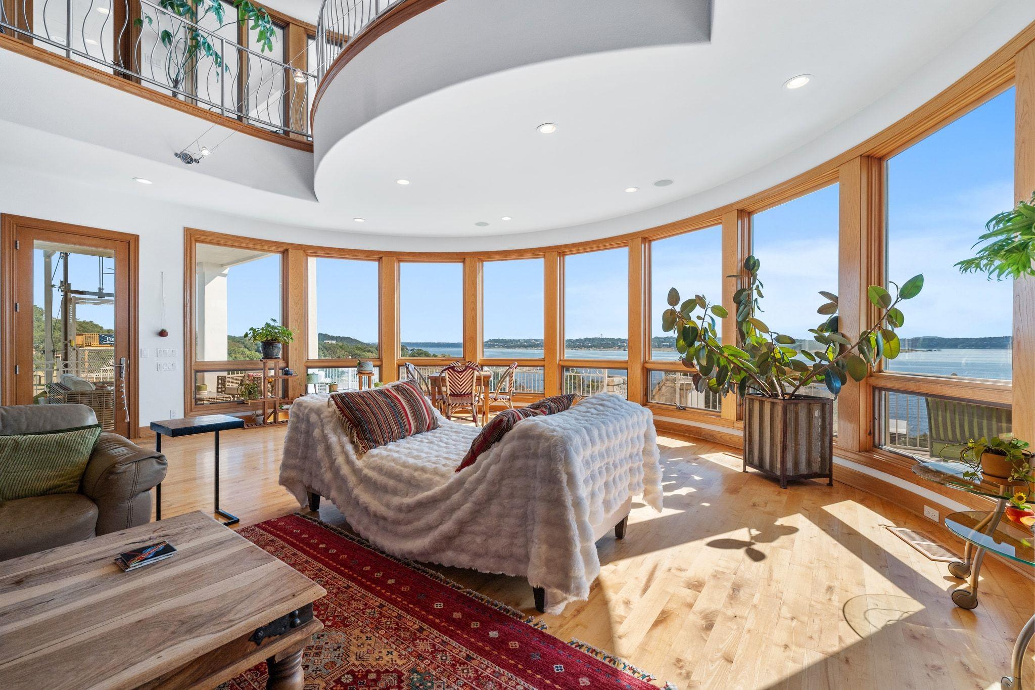 19901 Moon Dance Ln, Spicewood, TX 78669