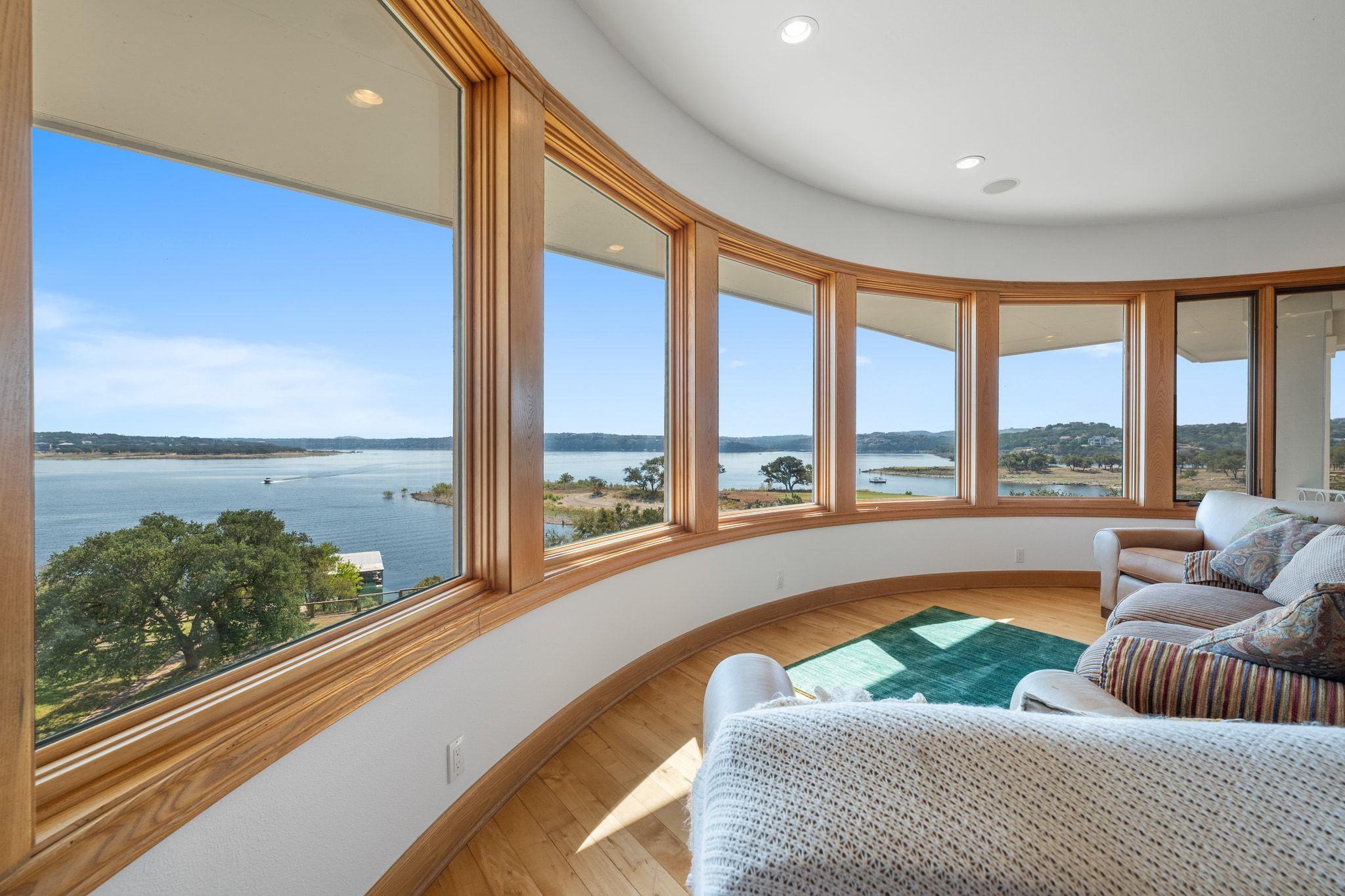 19901 Moon Dance Ln, Spicewood, TX 78669