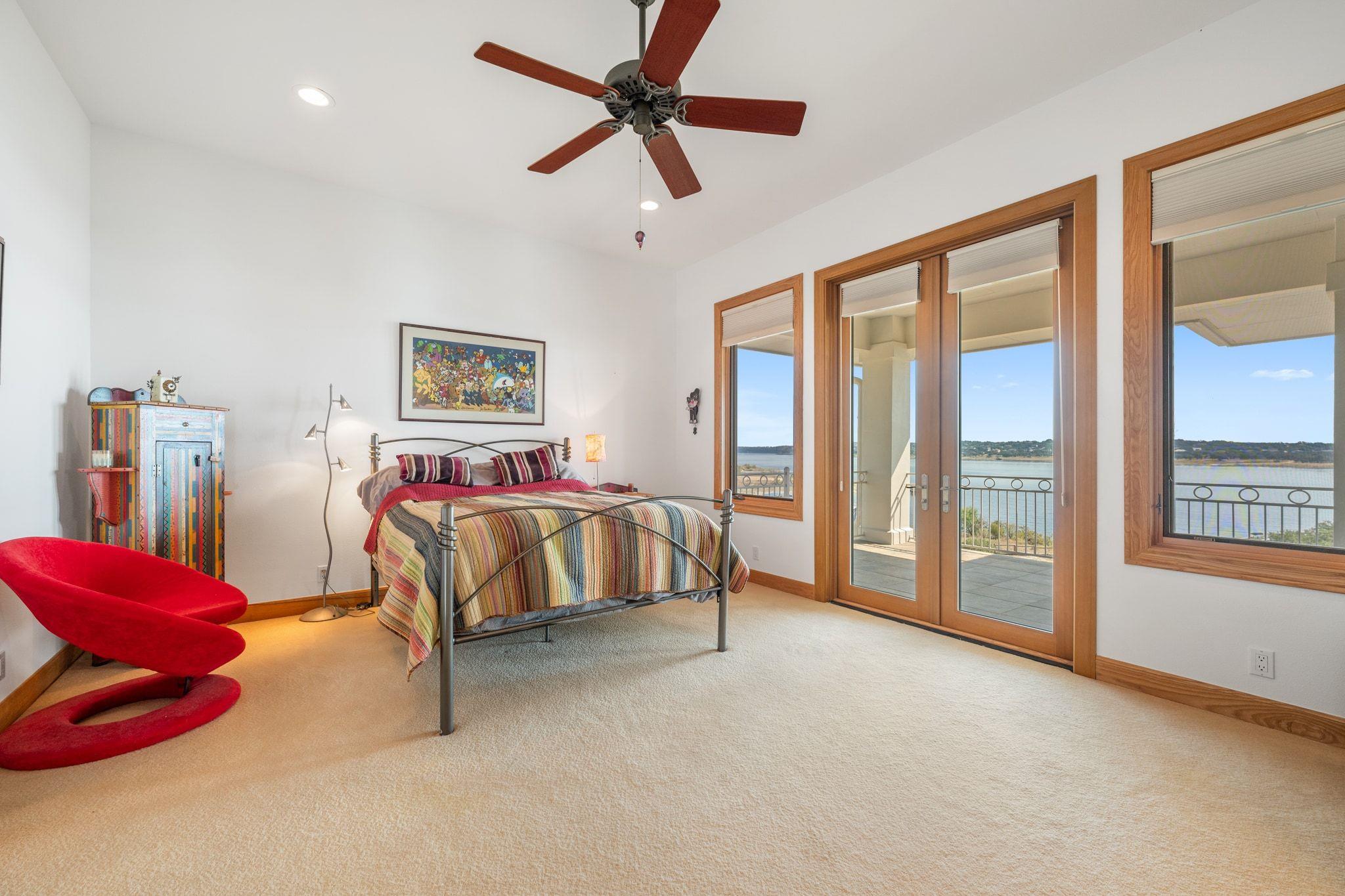 19901 Moon Dance Ln, Spicewood, TX 78669