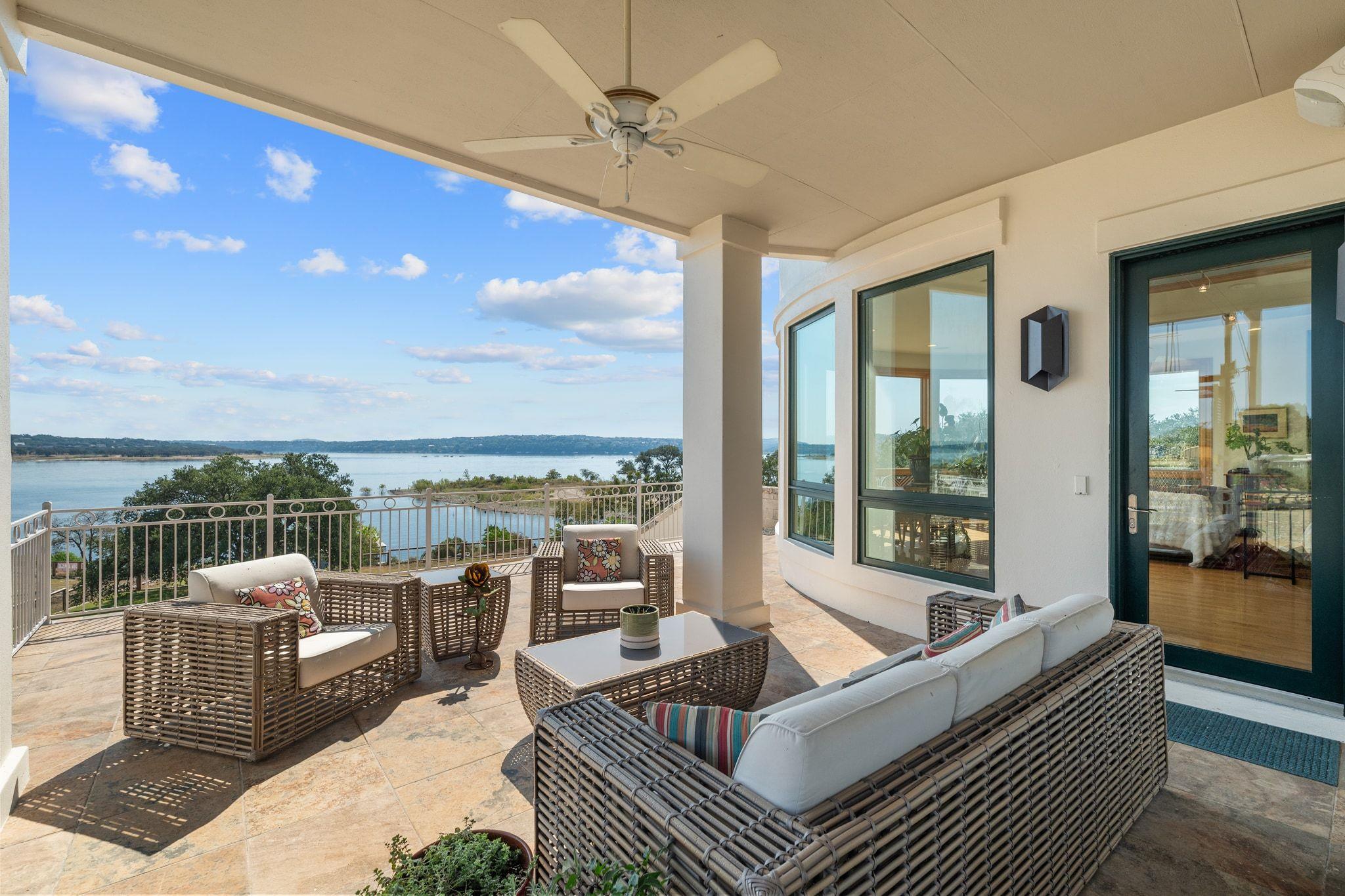 19901 Moon Dance Ln, Spicewood, TX 78669