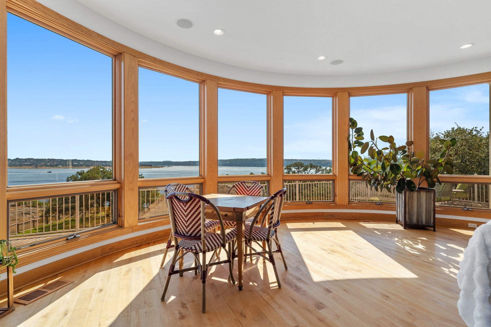 19901 Moon Dance Ln, Spicewood, TX 78669