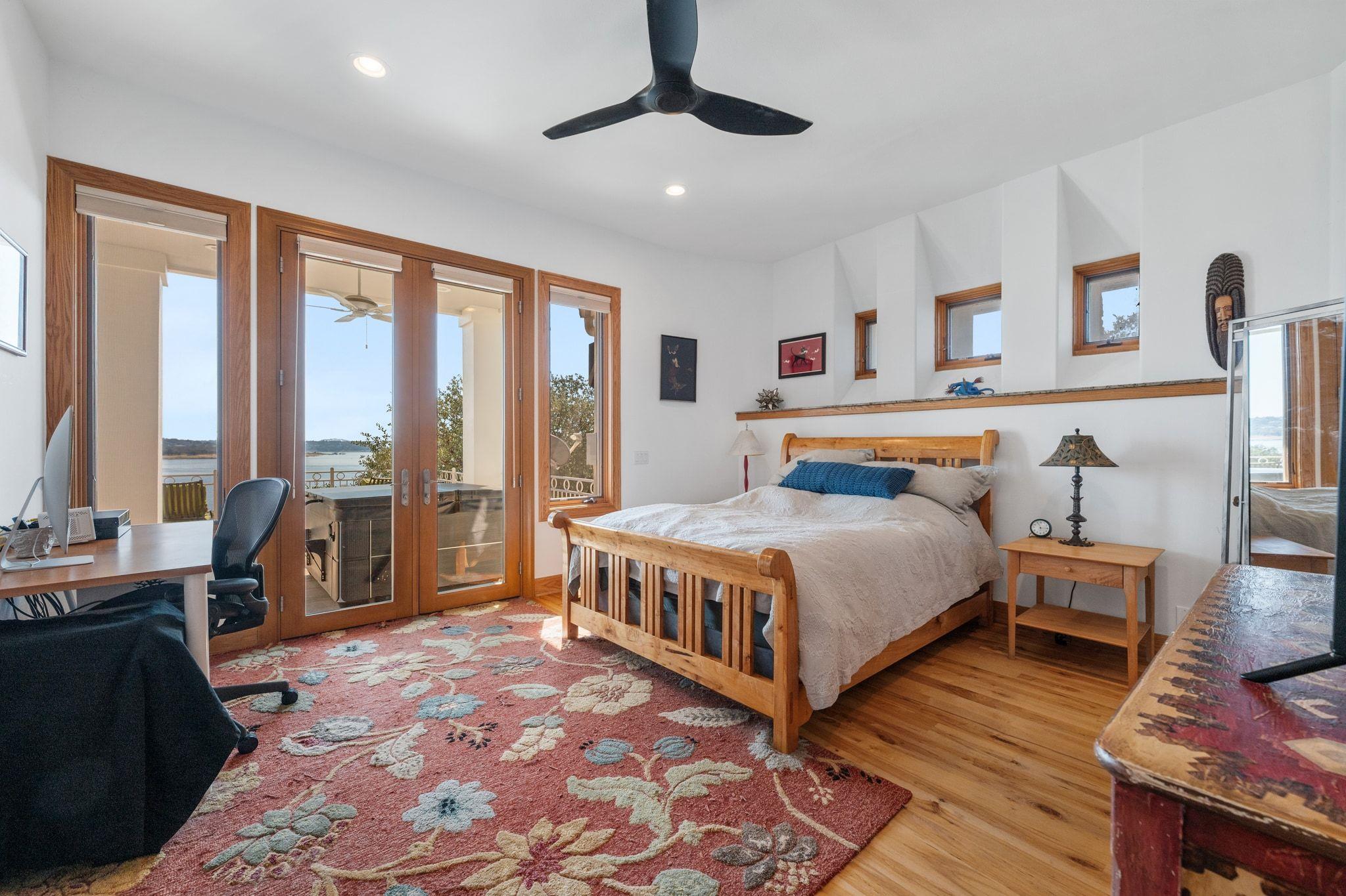 19901 Moon Dance Ln, Spicewood, TX 78669