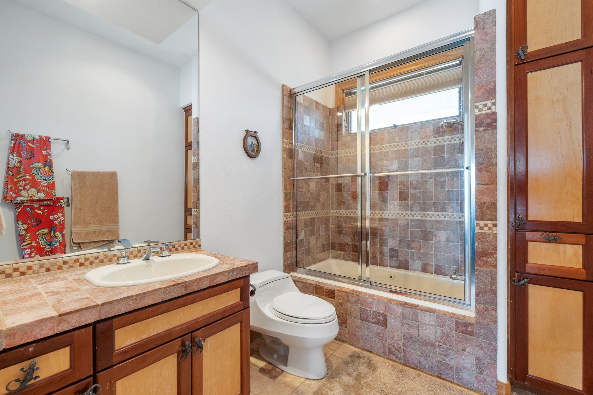 19901 Moon Dance Ln, Spicewood, TX 78669