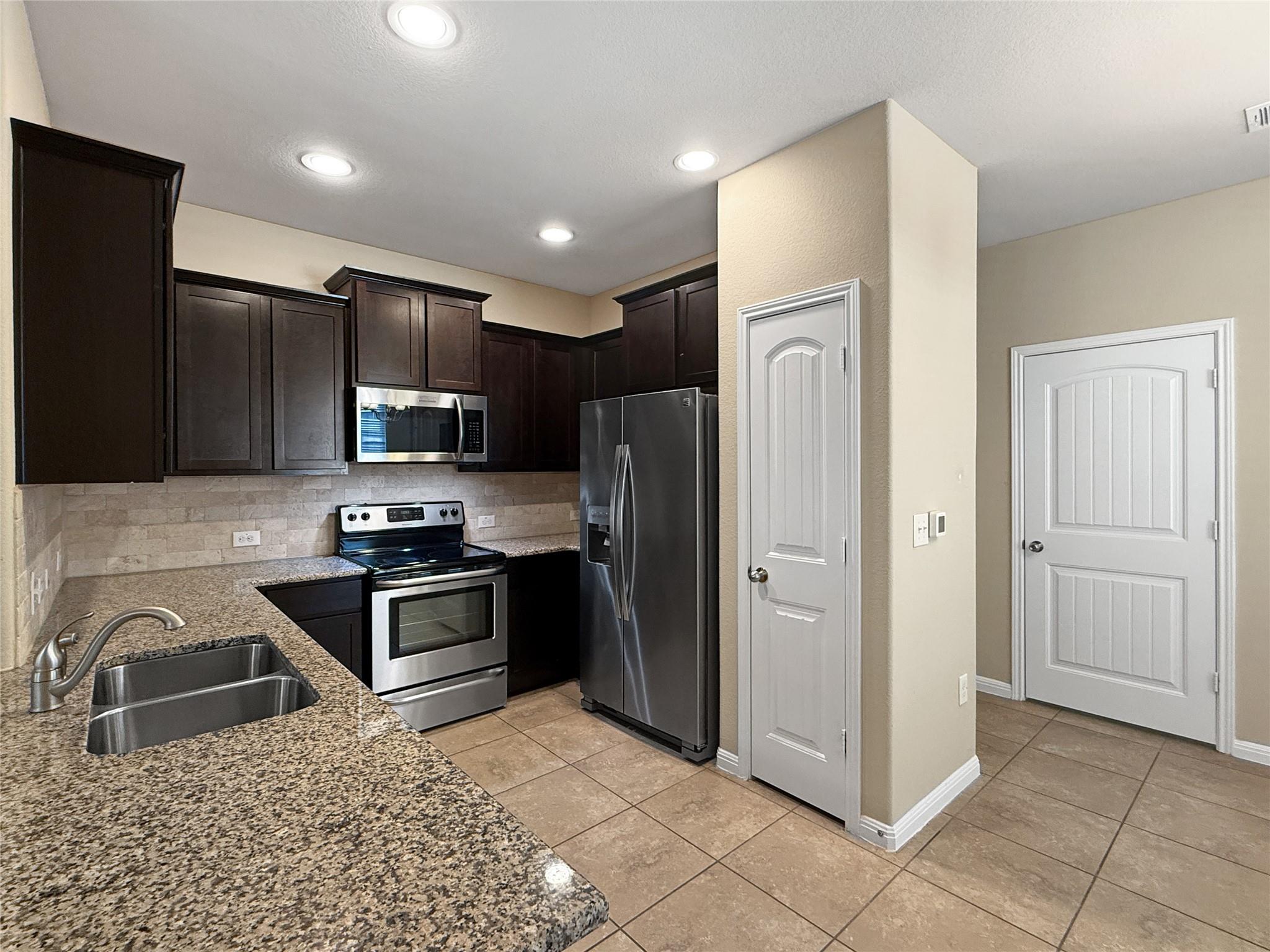 205 Cane River Rd, Pflugerville, TX 78660