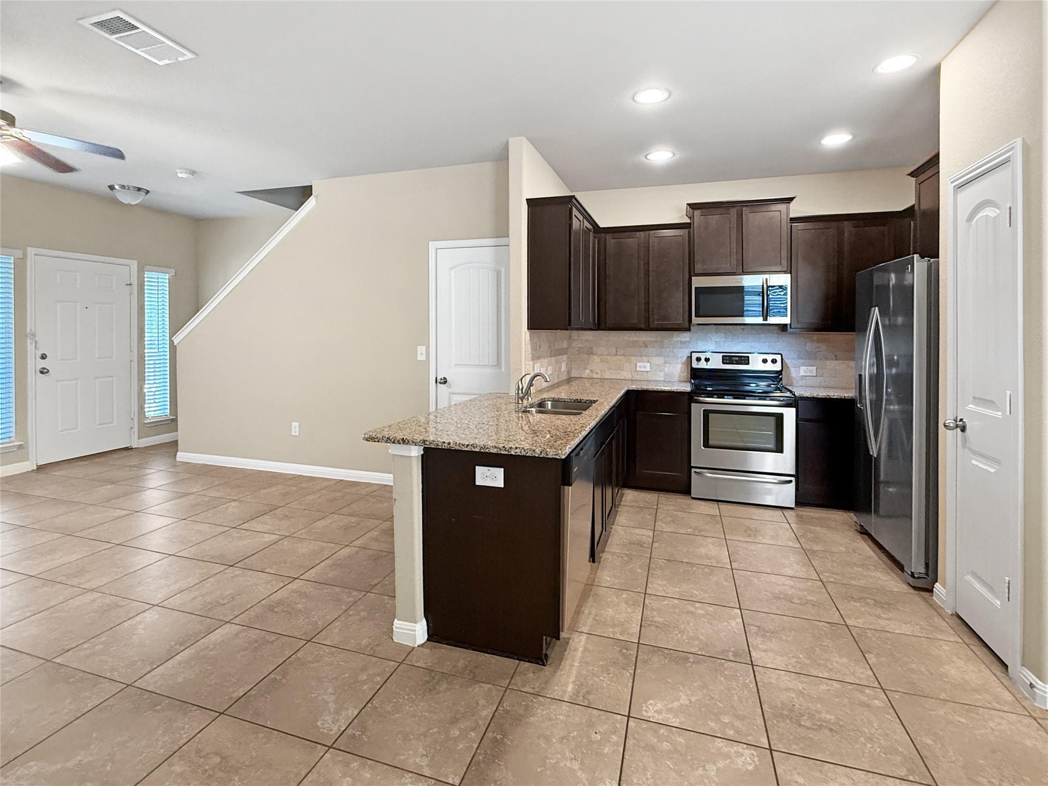 205 Cane River Rd, Pflugerville, TX 78660