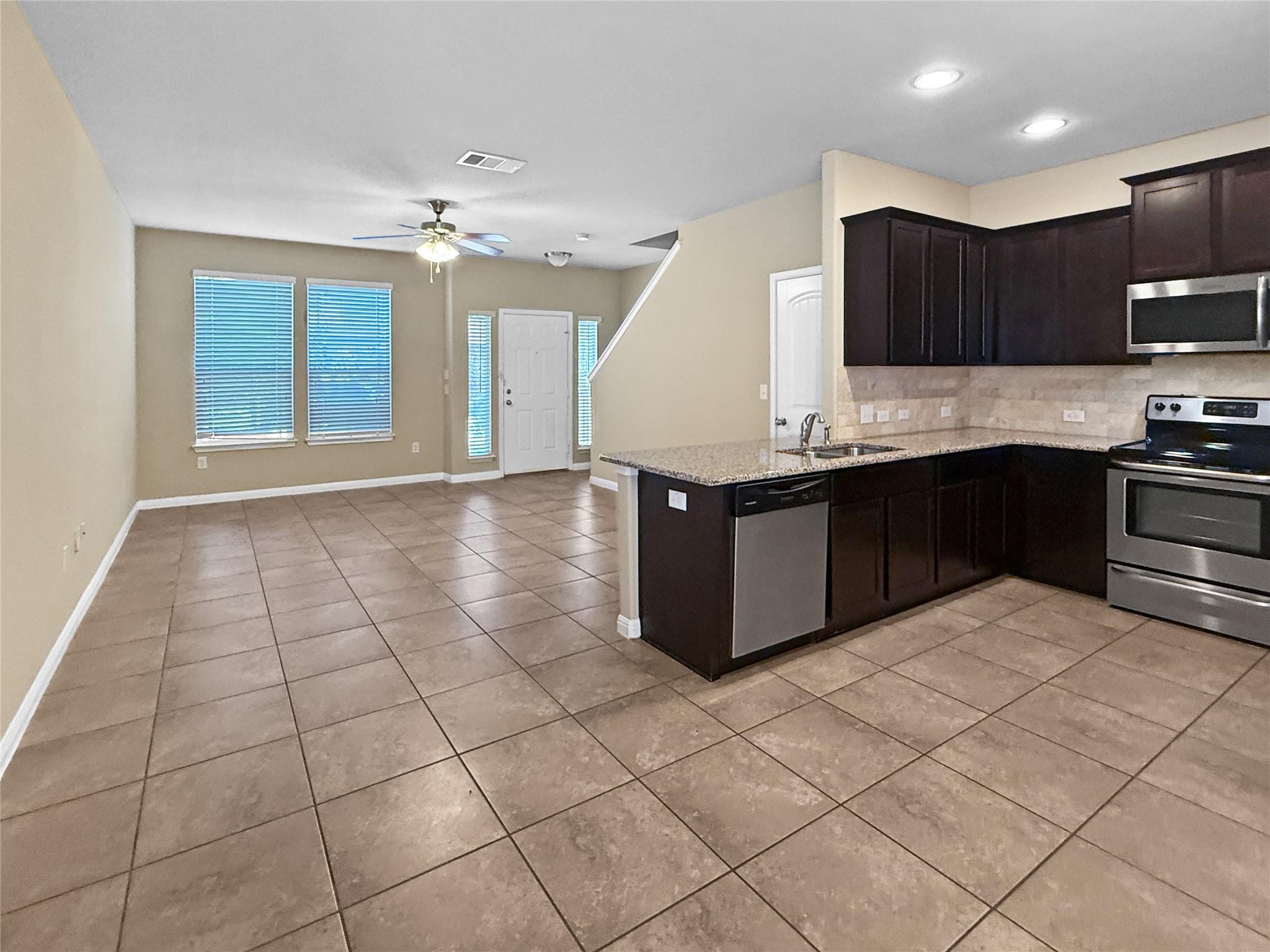 205 Cane River Rd, Pflugerville, TX 78660