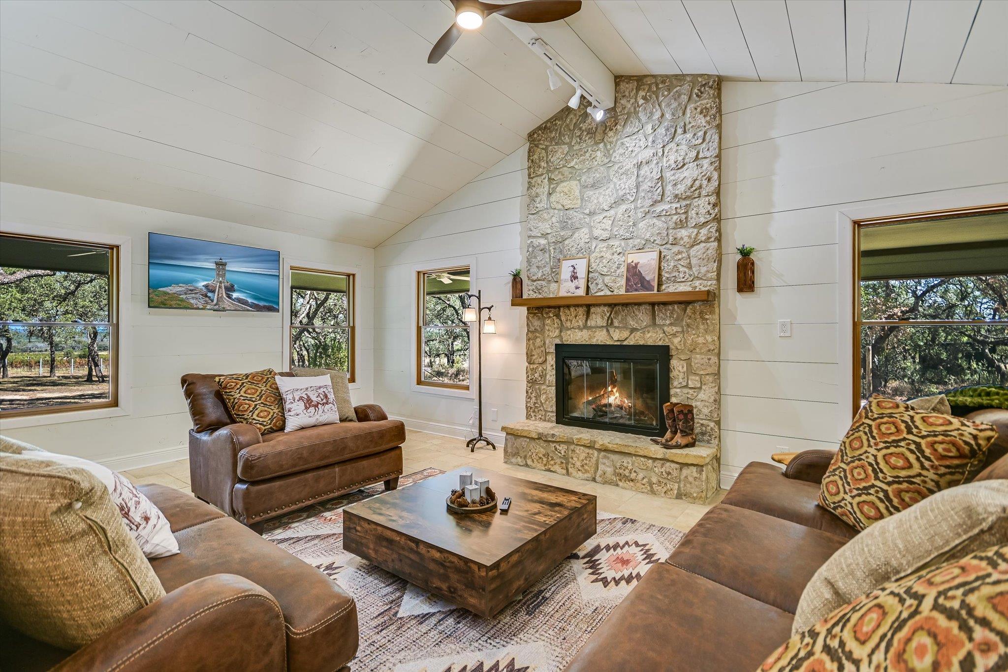 878 Ranch Road 2766, Johnson City, TX 78636