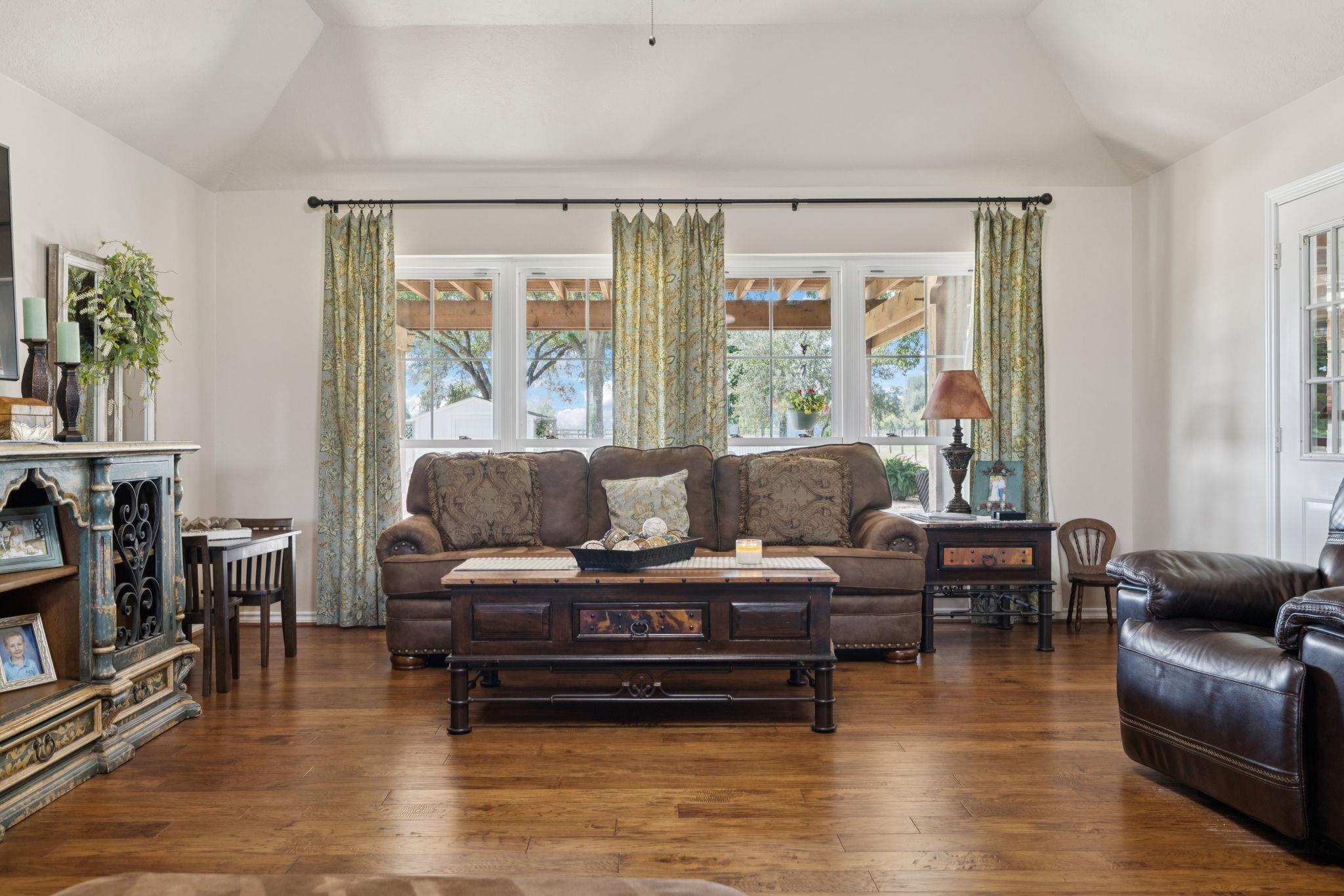 31229 Rochen Rd, Waller, TX 77484