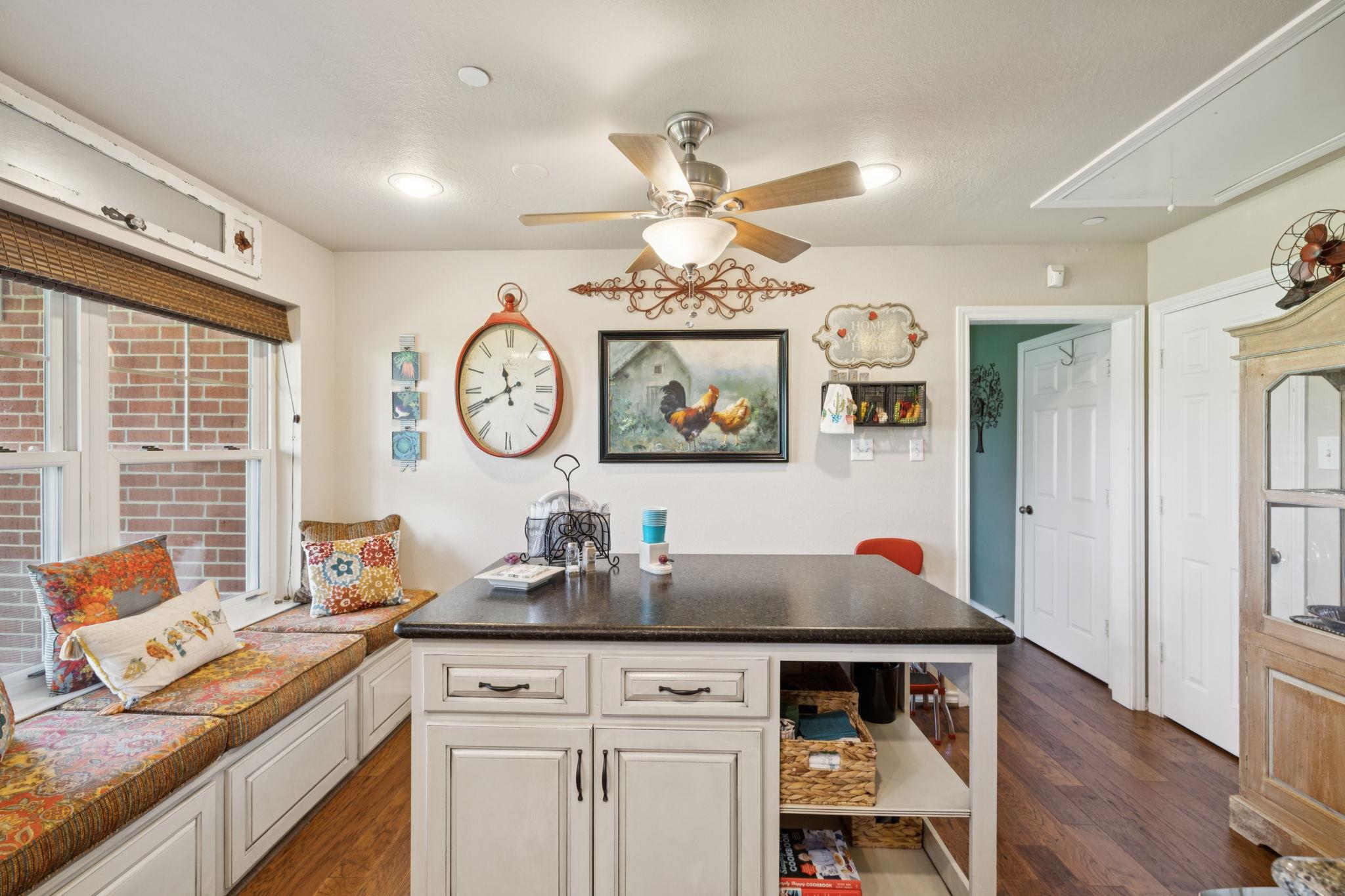 31229 Rochen Rd, Waller, TX 77484