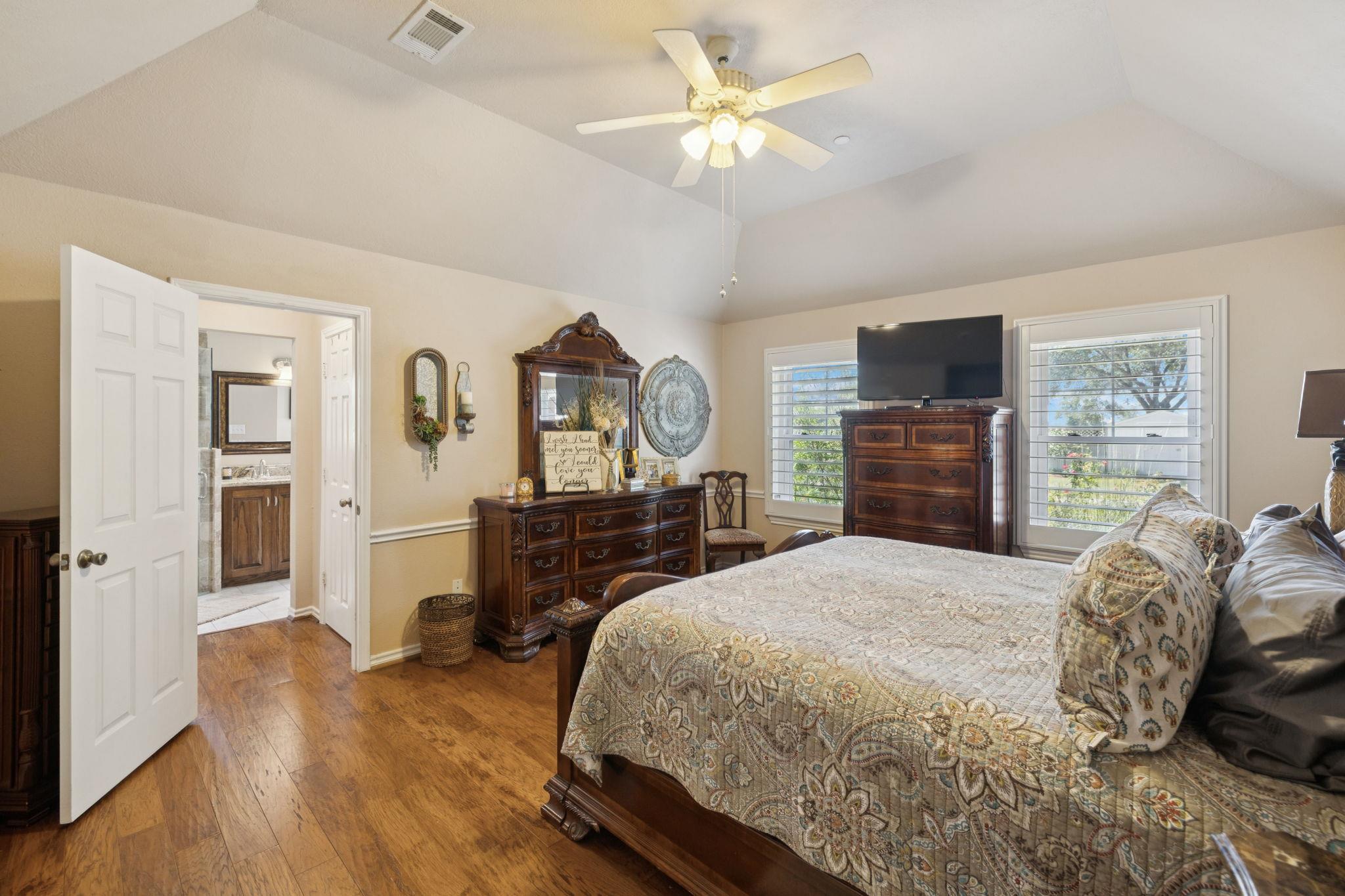 31229 Rochen Rd, Waller, TX 77484