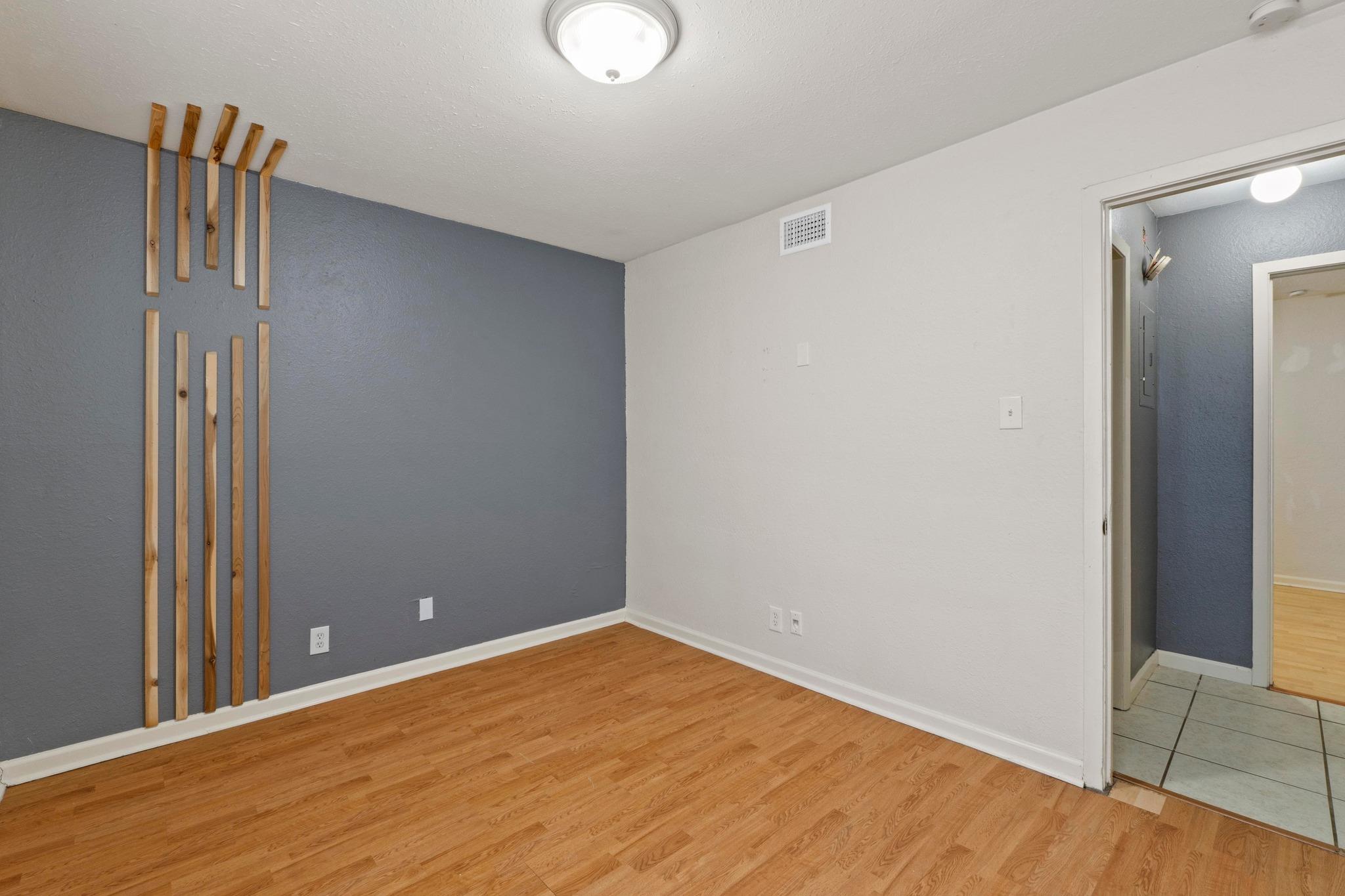 2708 S 1st St # 106, Austin, TX 78704