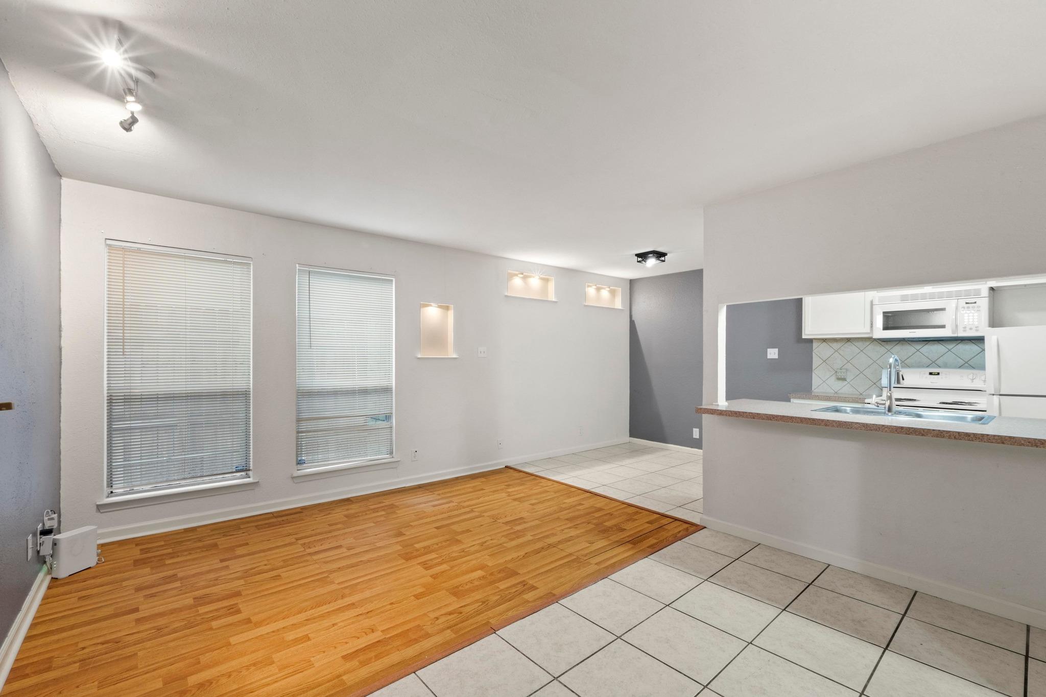 2708 S 1st St # 106, Austin, TX 78704