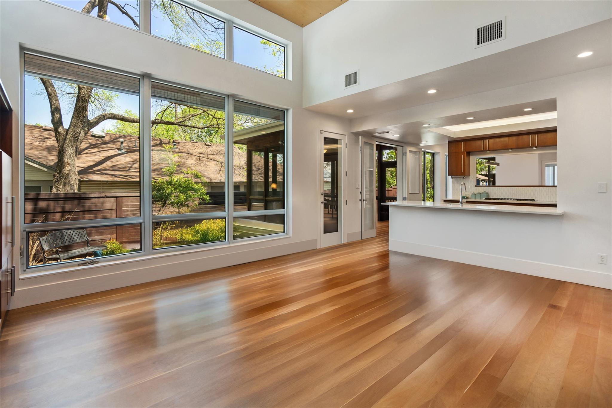 1809 Eva St, Austin, TX 78704