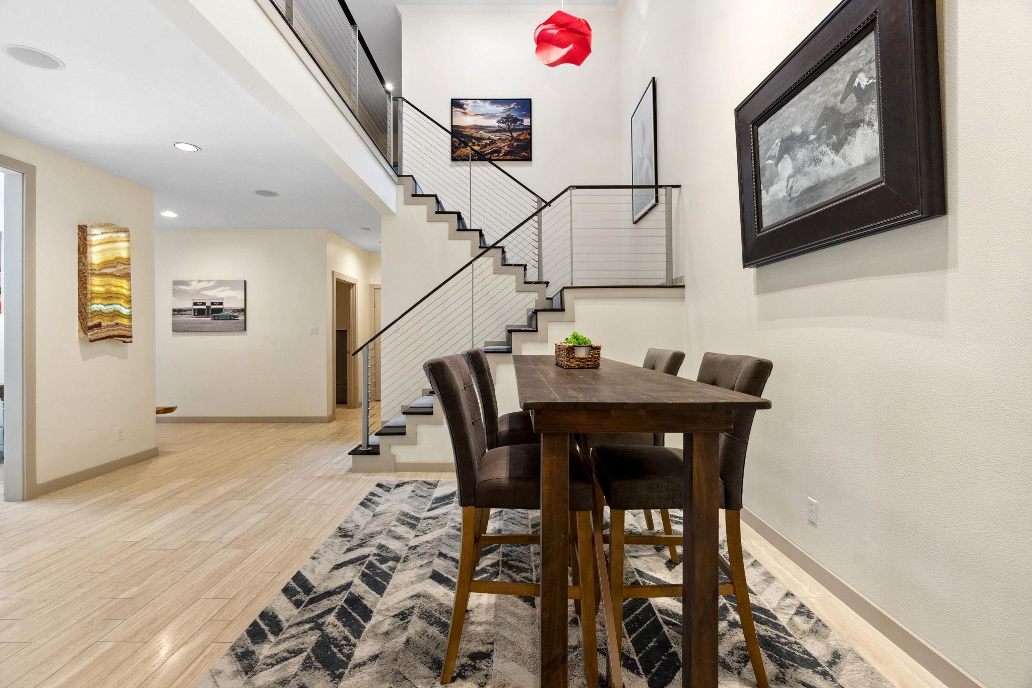 9 Swiftwater Trl, The Hills, TX 78738