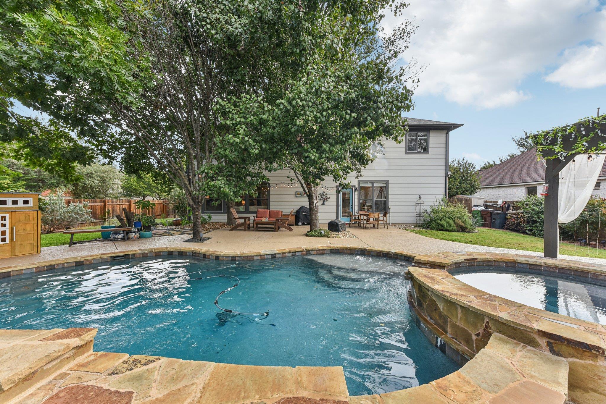 3219 Ash Glen Ln, Round Rock, TX 78681