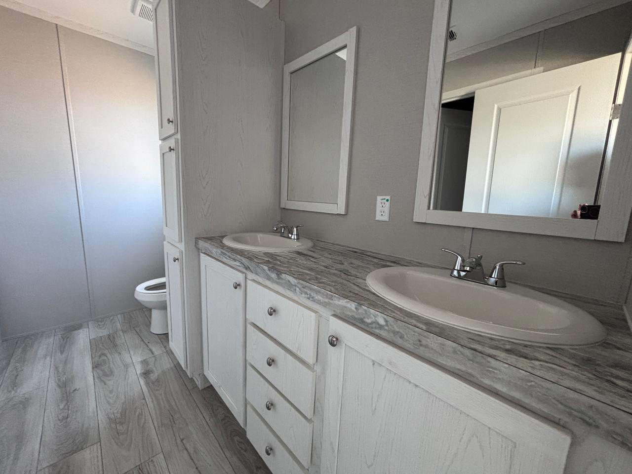 1061 Gale Dr, Salado, TX 76571