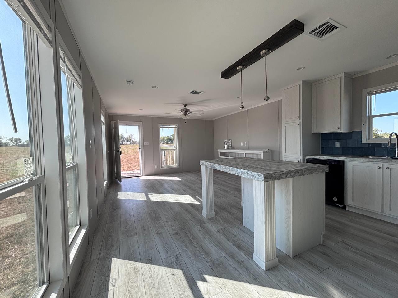 1061 Gale Dr, Salado, TX 76571