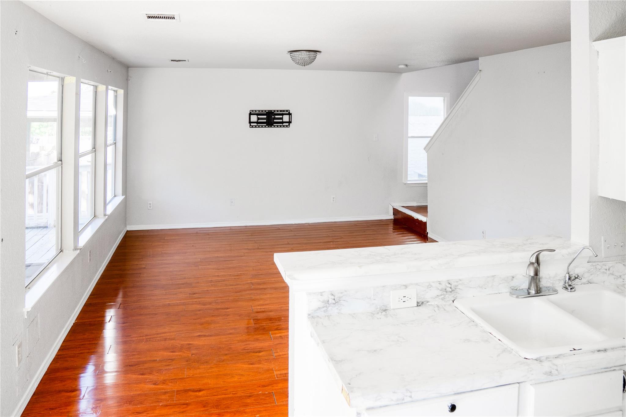 15224 Sarahs Creek Dr, Pflugerville, TX 78660