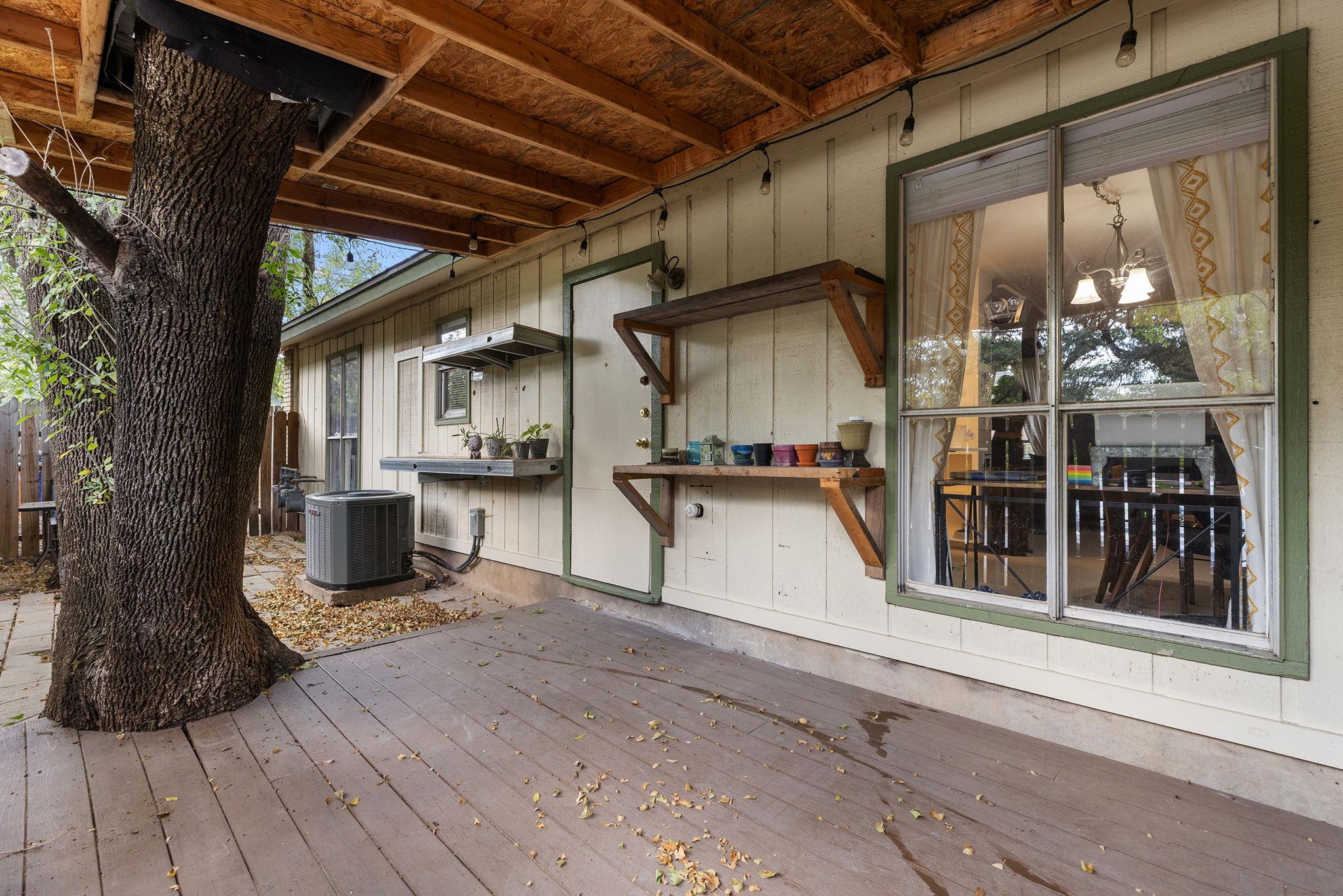 7001 Cooper Ln, Austin, TX 78745