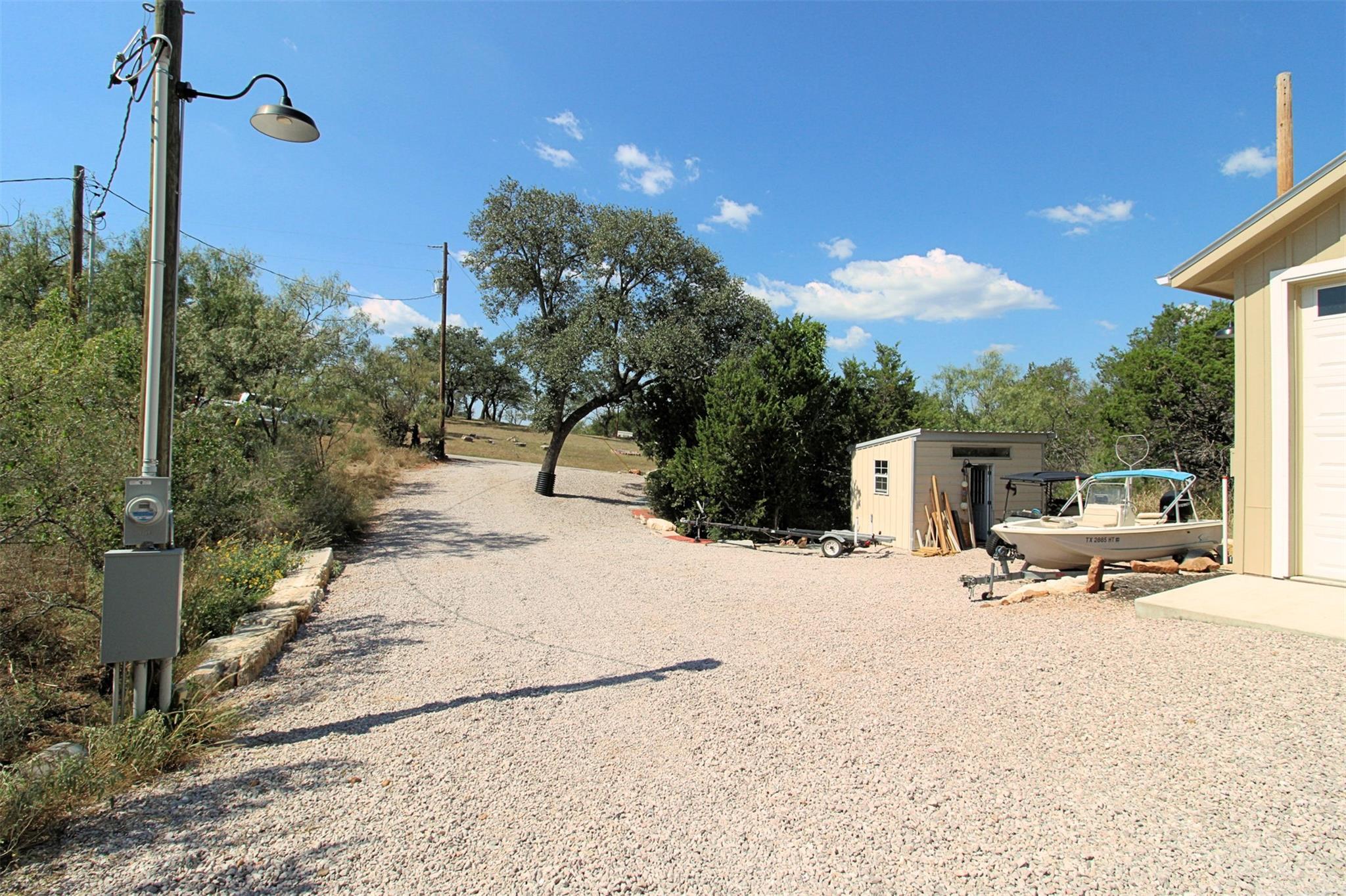 209 Lakevista Dr, Burnet, TX 78611