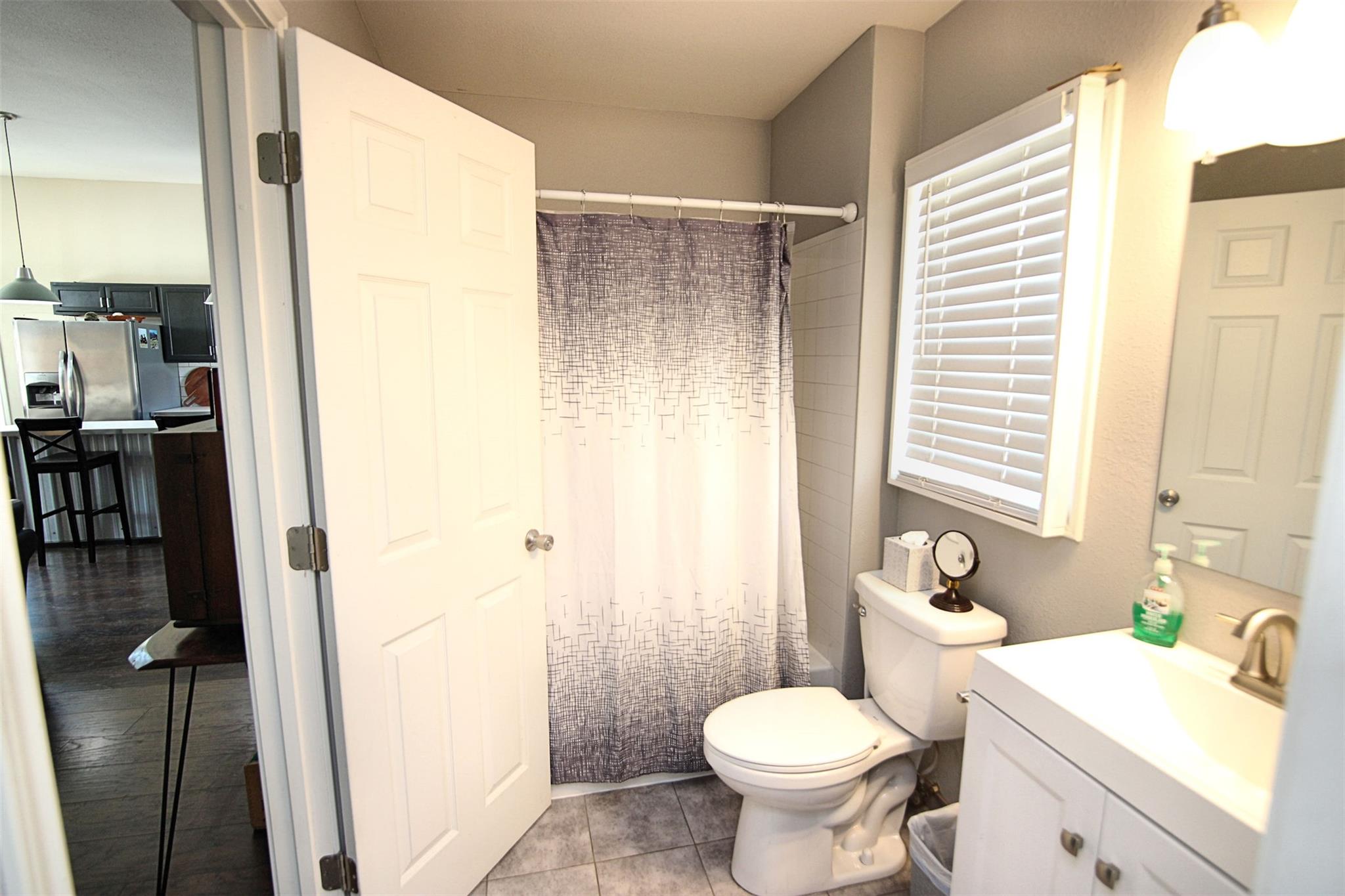 209 Lakevista Dr, Burnet, TX 78611