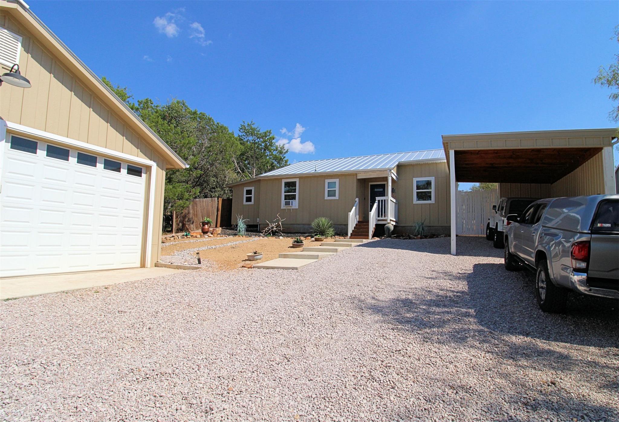 209 Lakevista Dr, Burnet, TX 78611